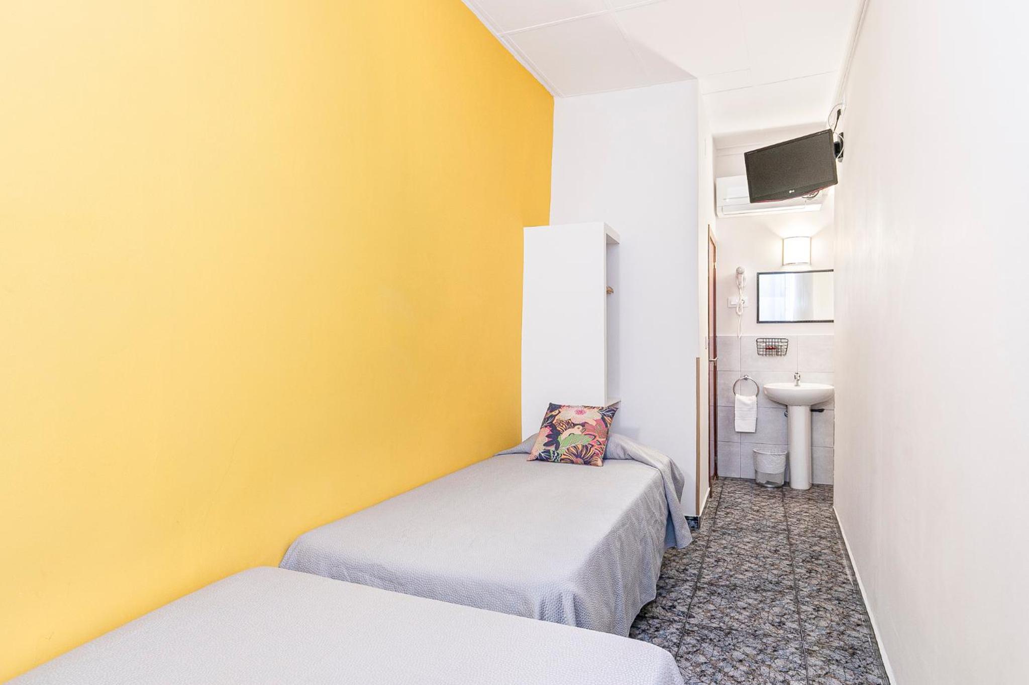 Habitación Doble con Baño Privado