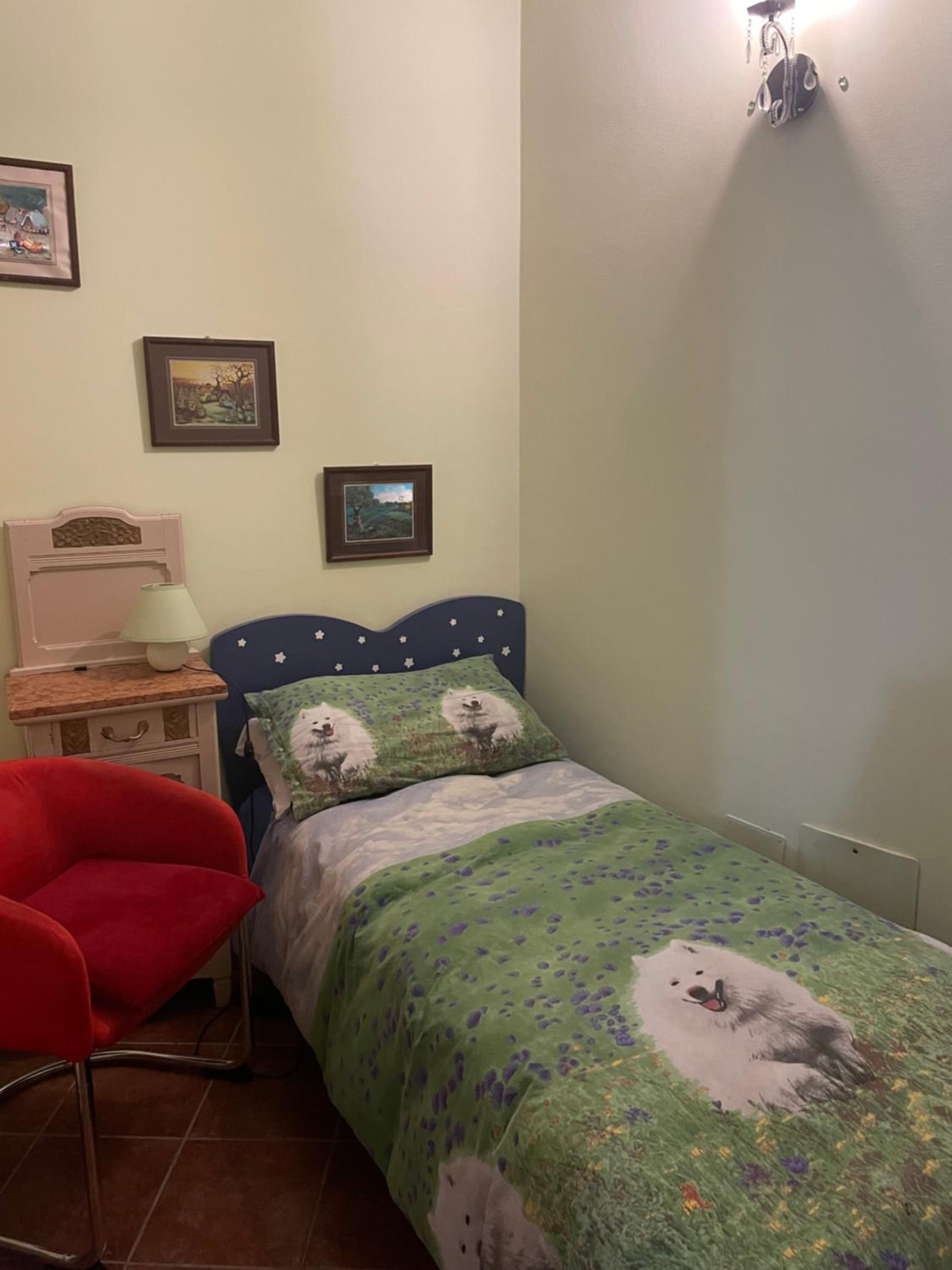 Single Room with Private Bathroom photo 3