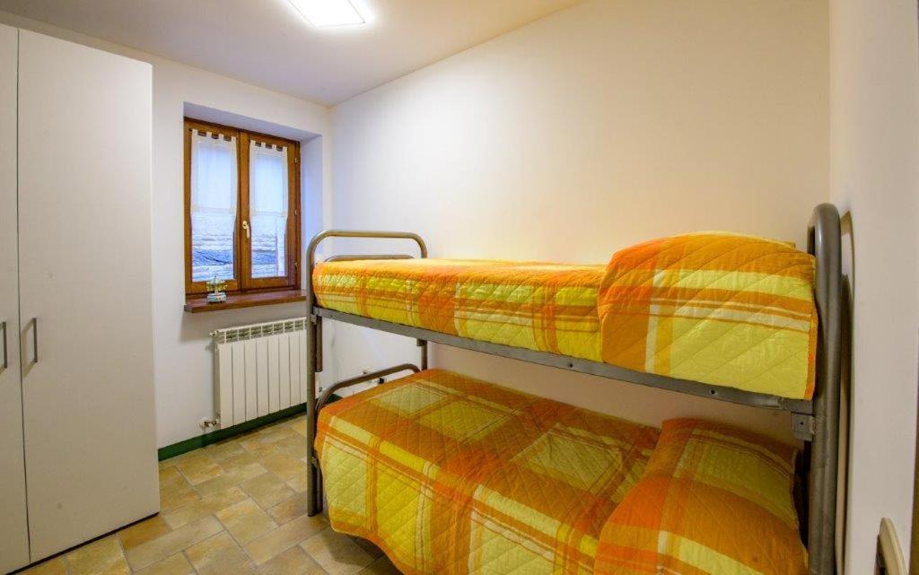 Two-Bedroom Apartment photo 2