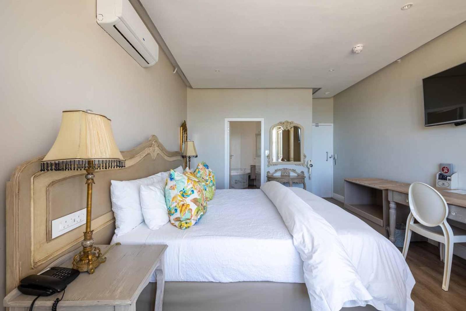 Luxury Sea View Room with Balcony
