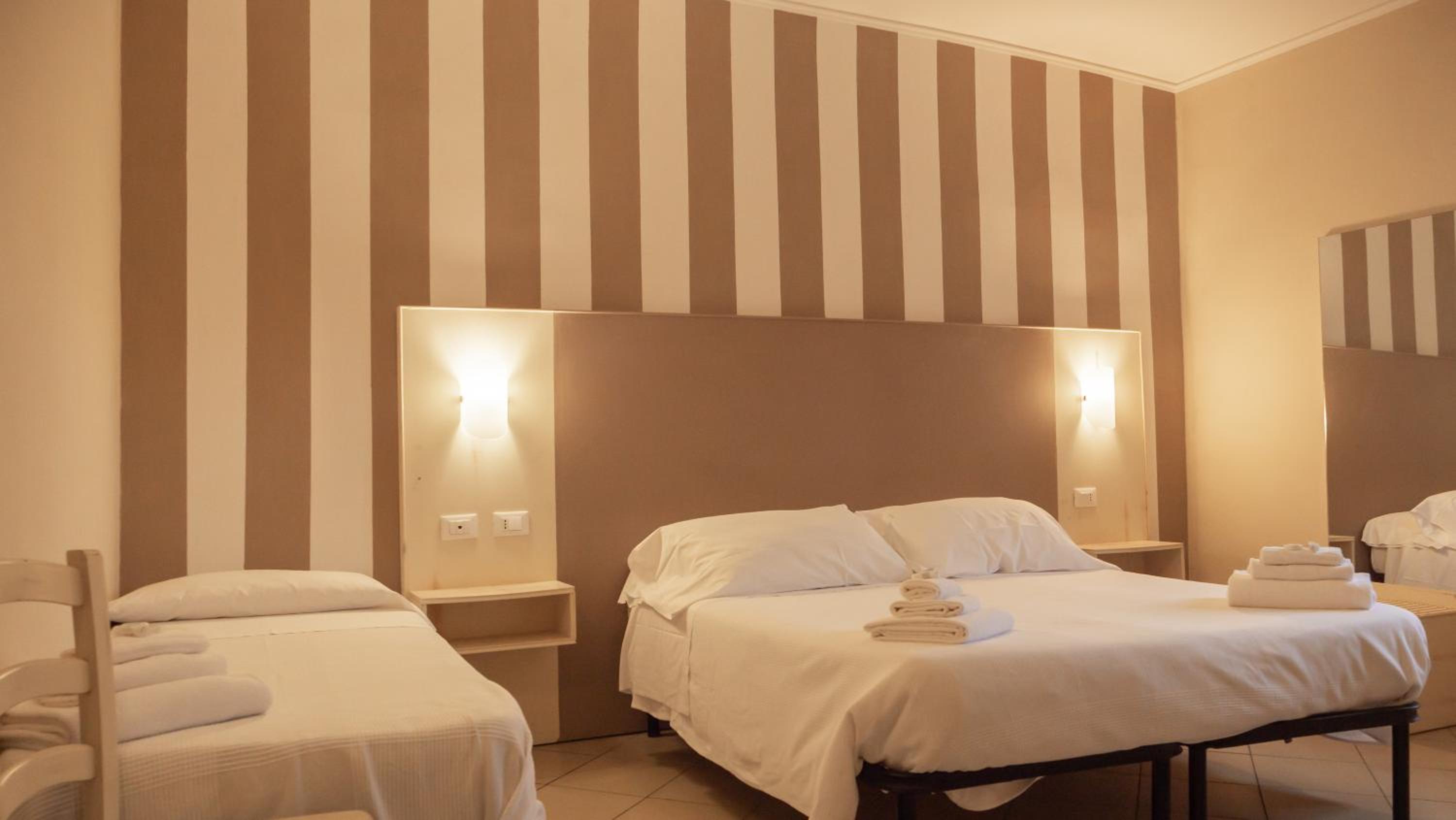 Classic Triple Room - Photo 1