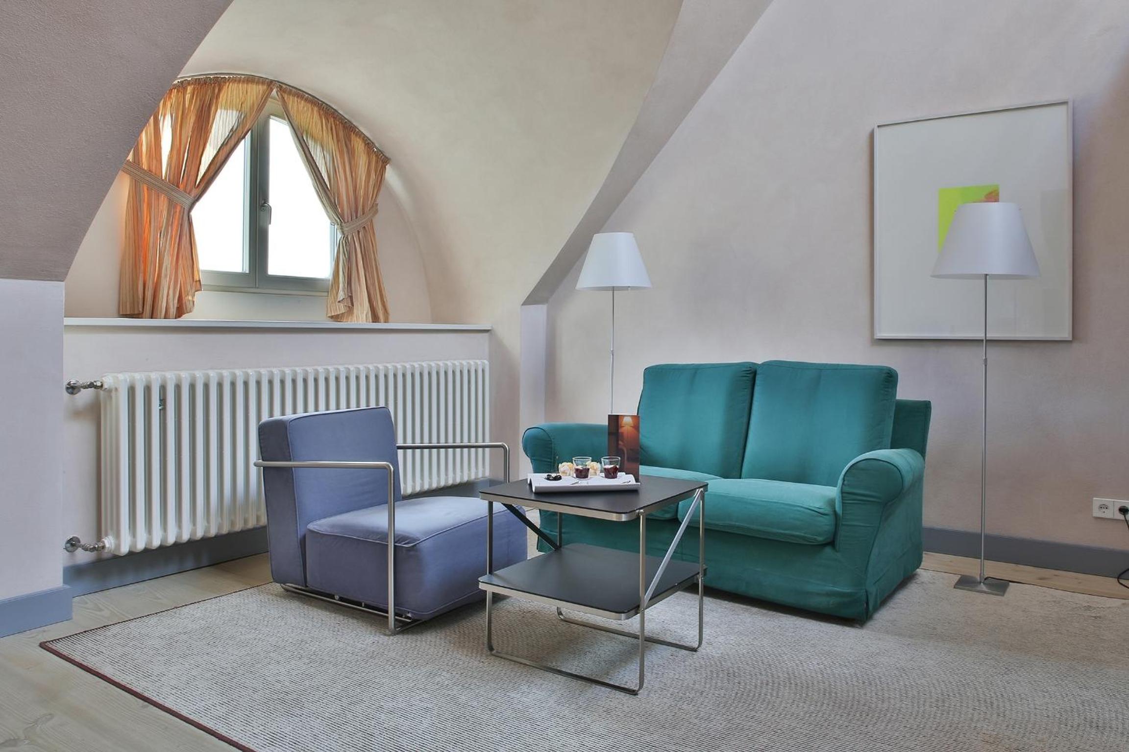 Gallery Room - Photo 4