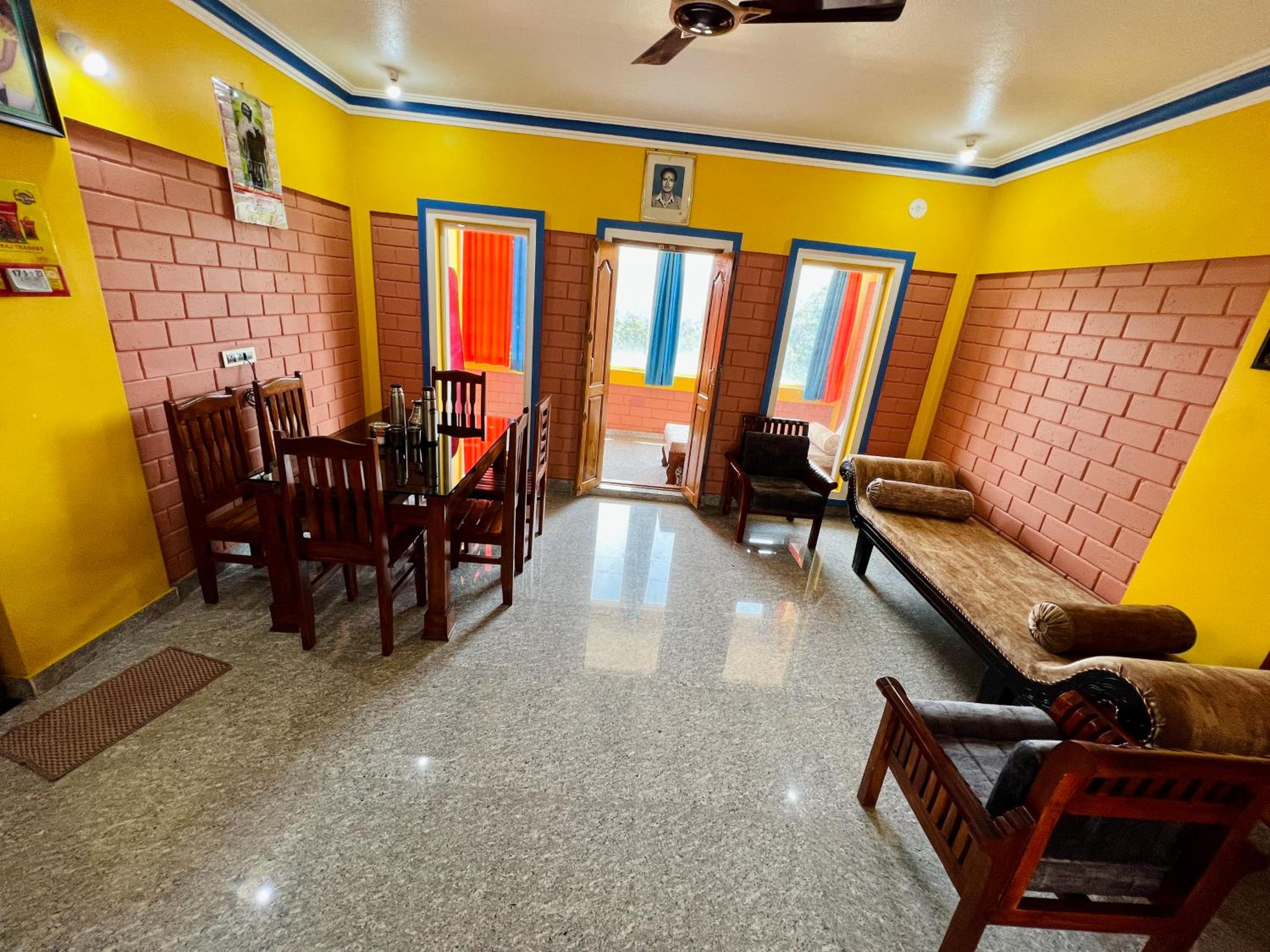 Three-Bedroom Villa photo 1