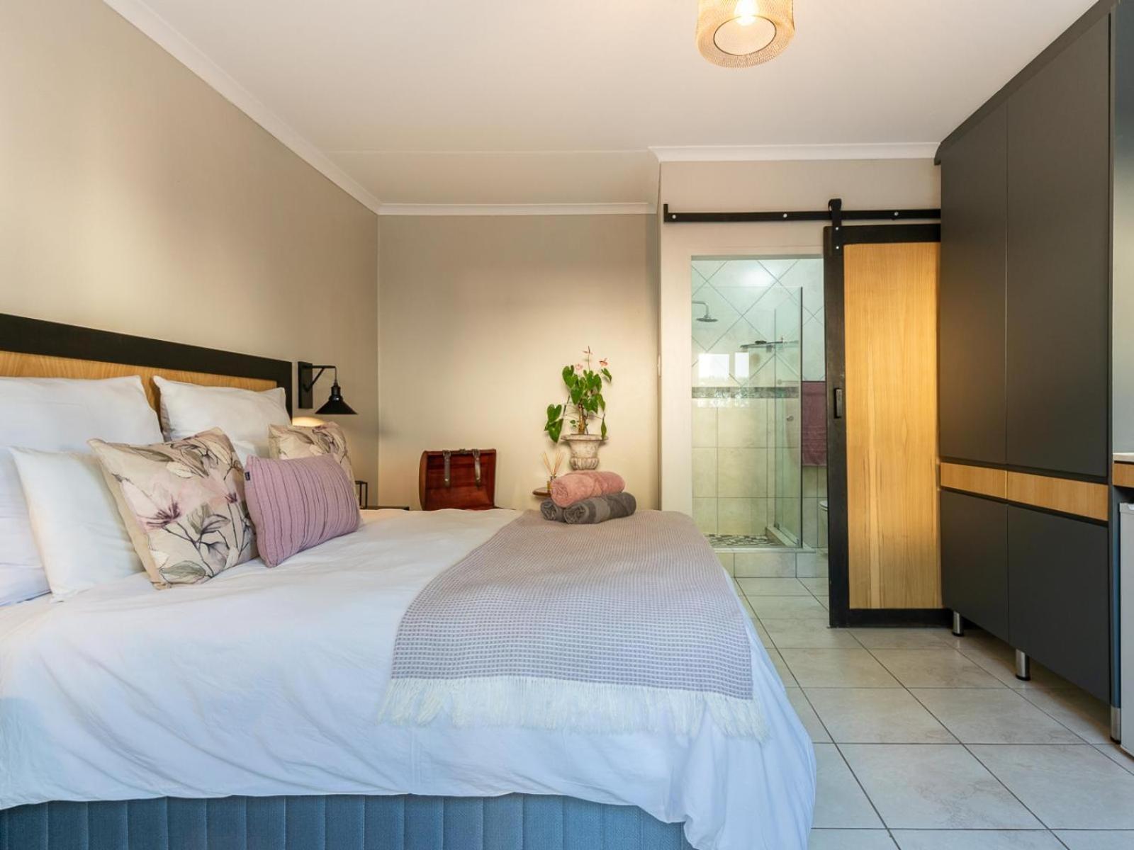 Premium Queen Room - Photo 2