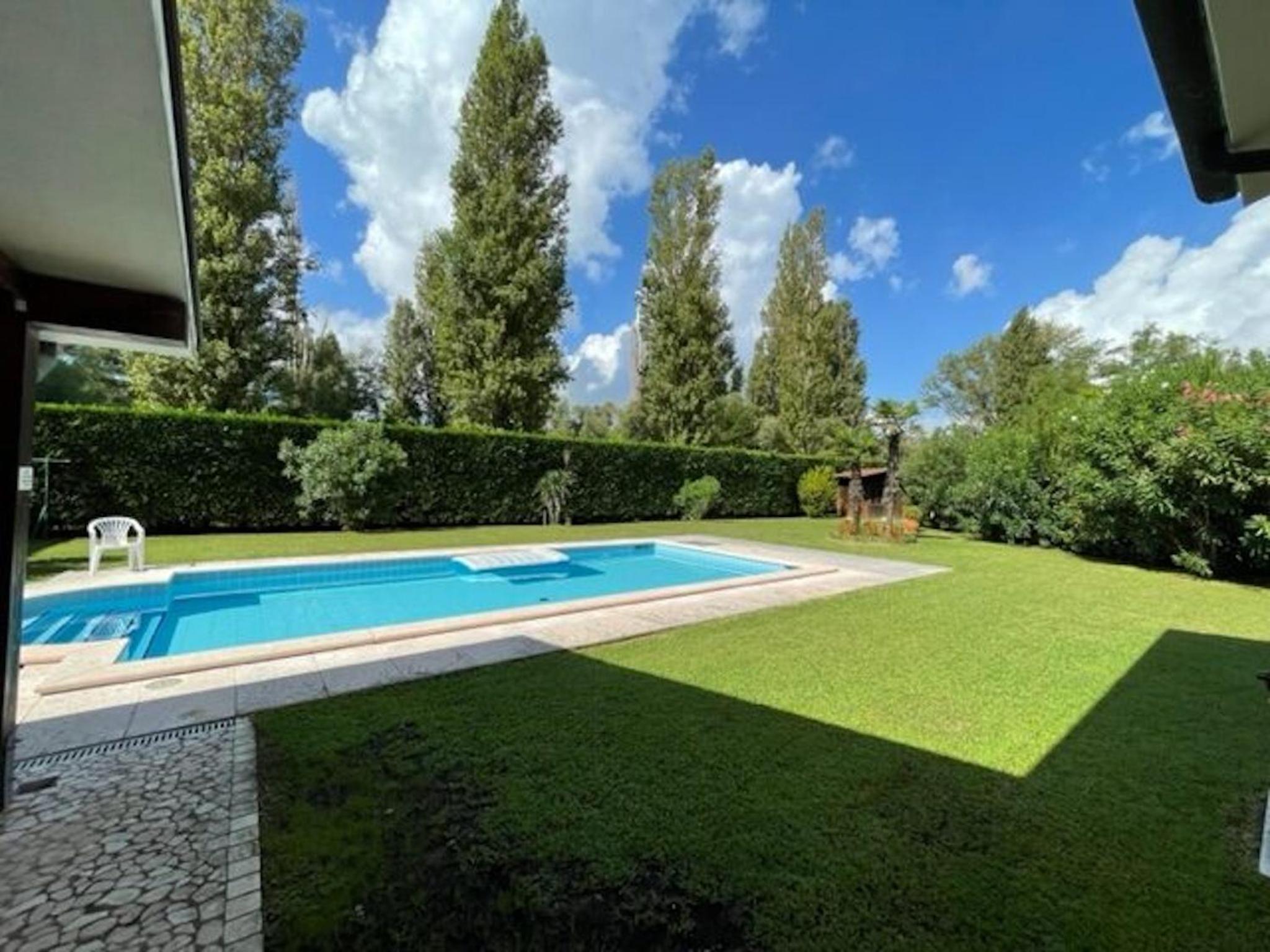 Villa photo 3