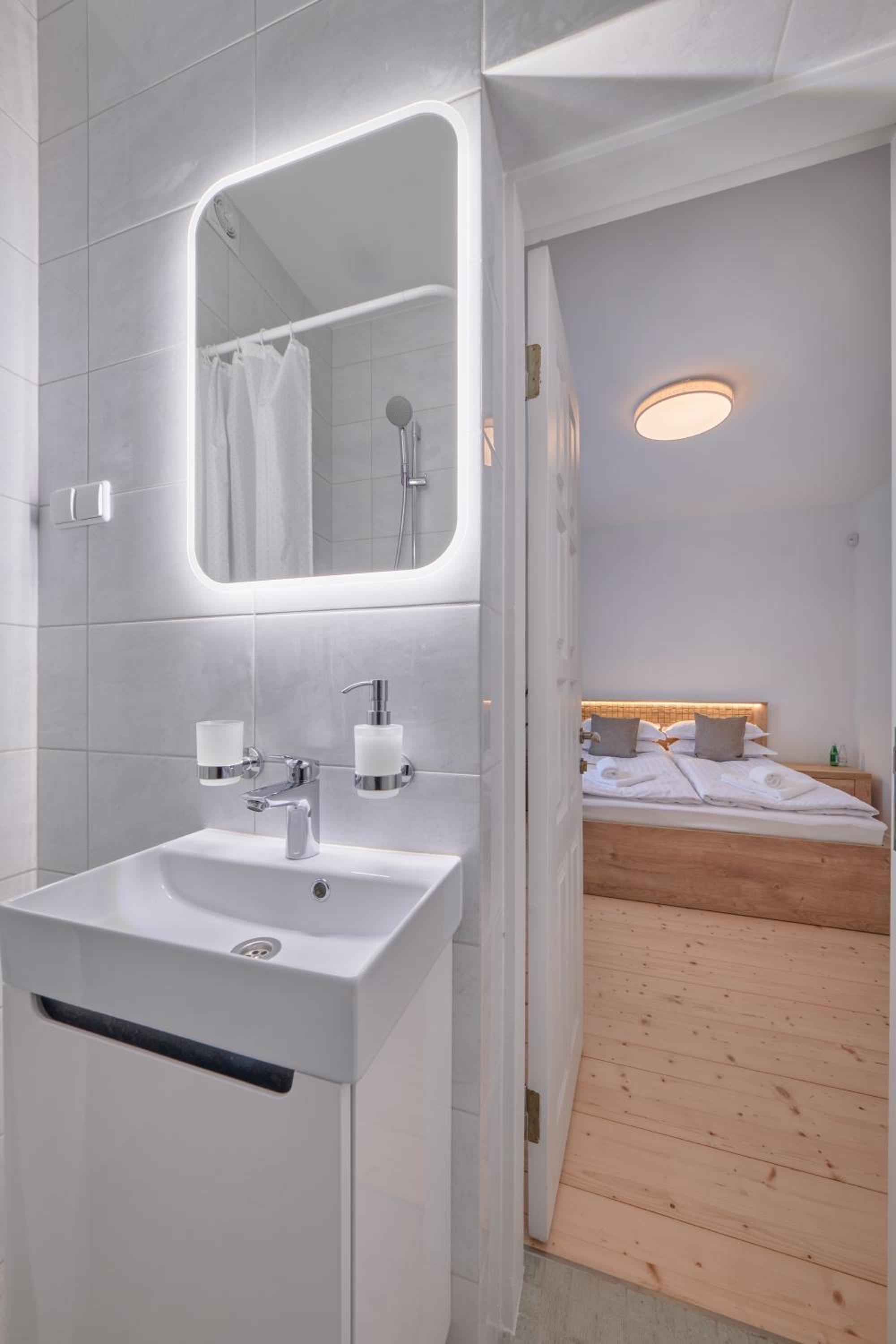 Small Double Room photo 3