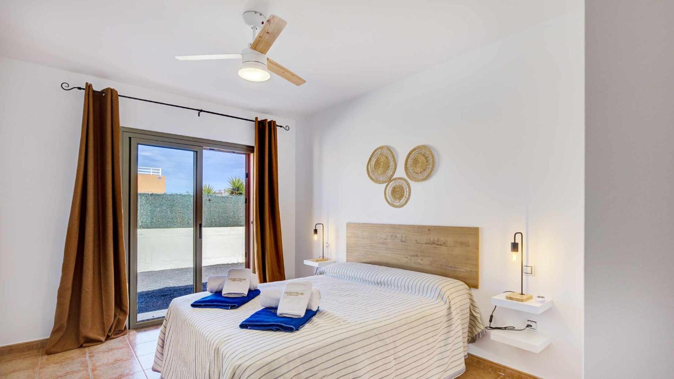 Three-Bedroom Villa photo 2