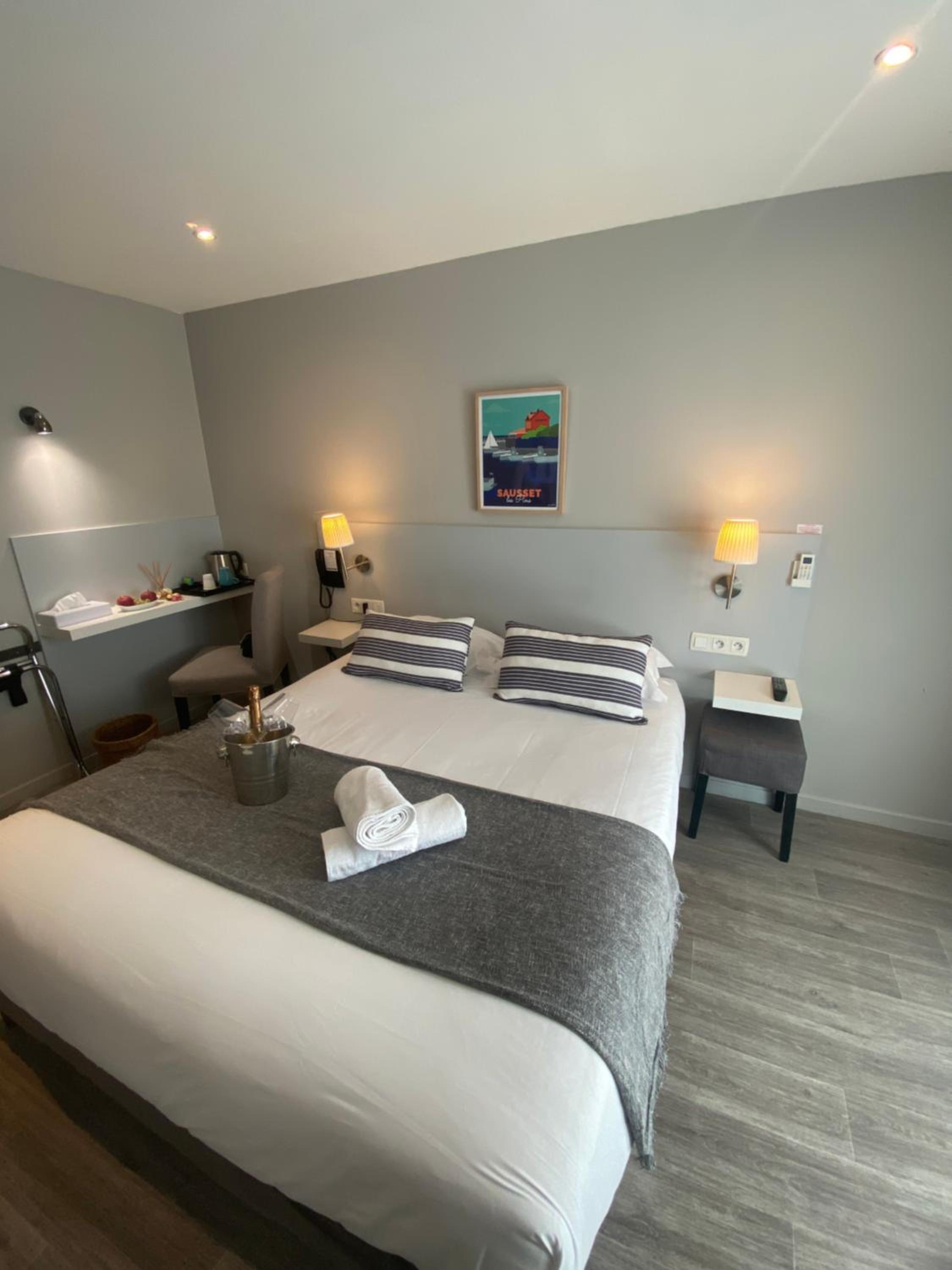Comfort Double Room with Sea View - Photo 2
