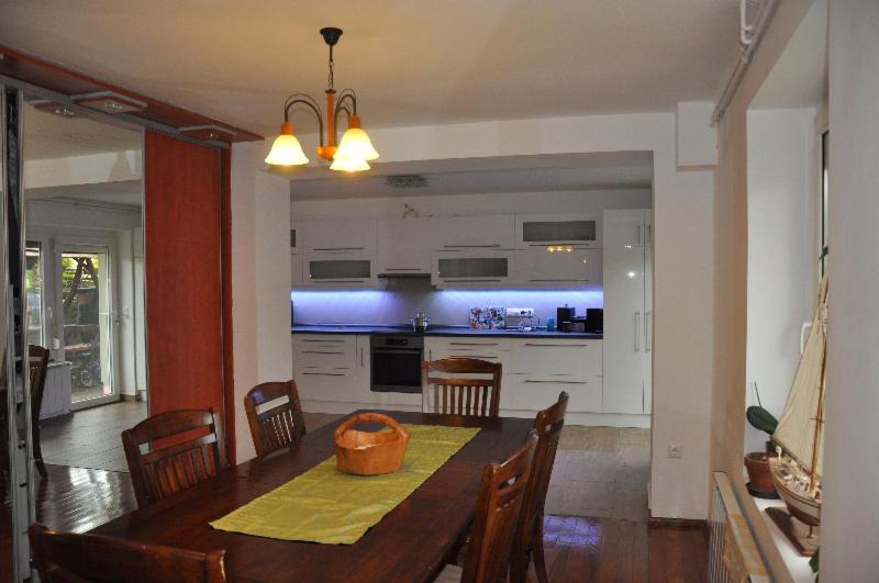 Apartment - Ground Floor photo 2