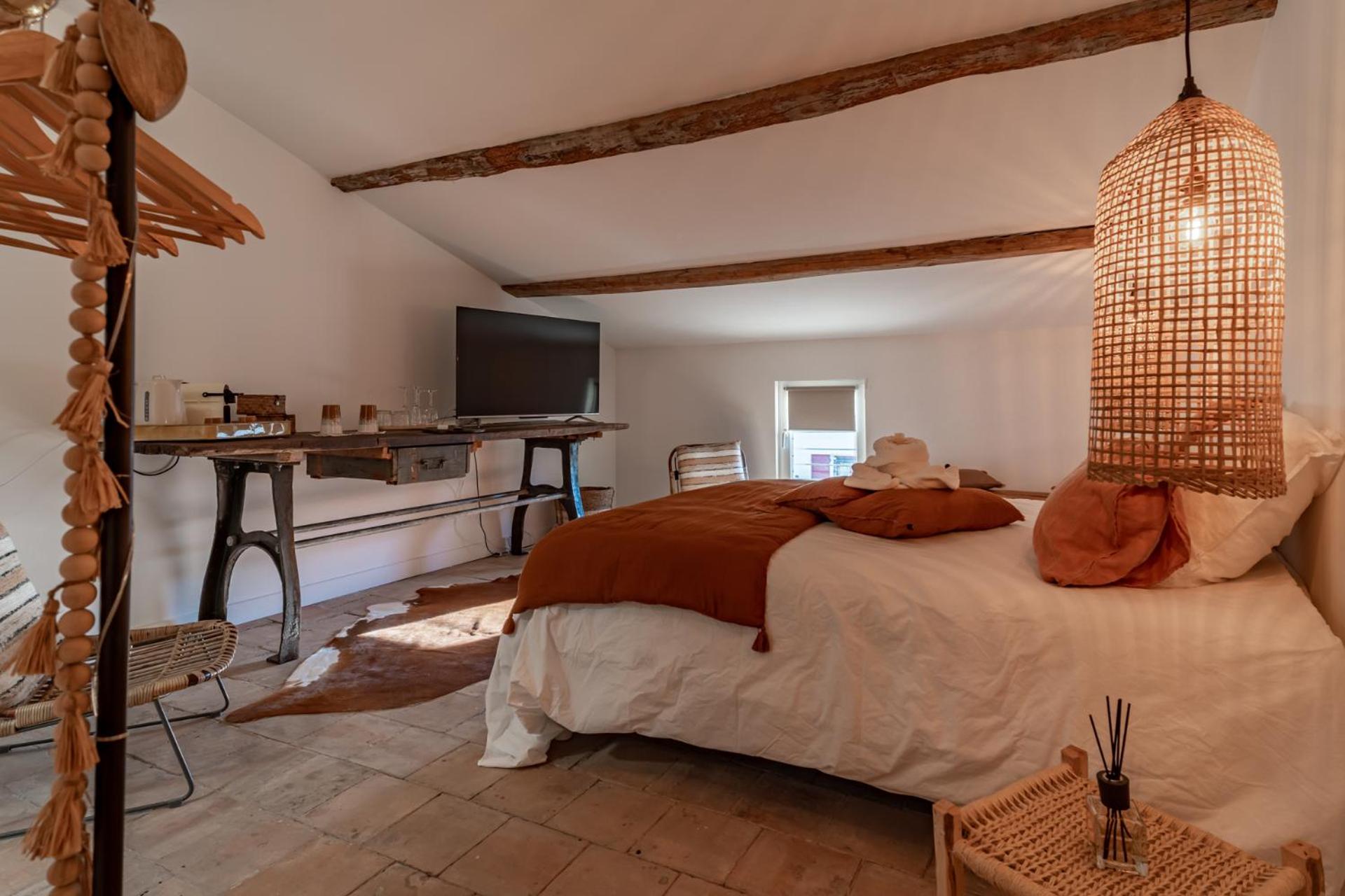 Superior Suite - Photo 44