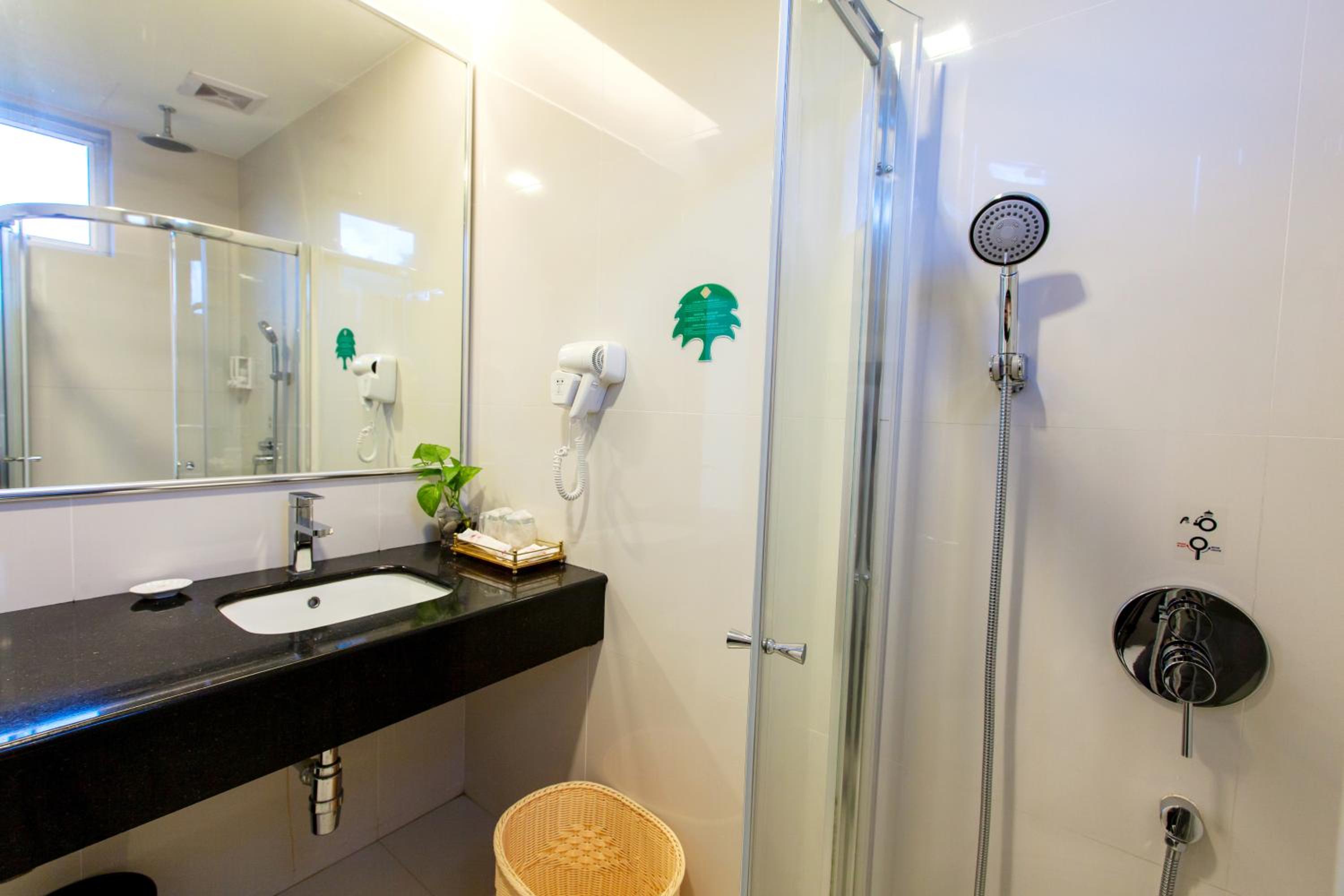 Superior Twin Room - Non-Smoking photo 3