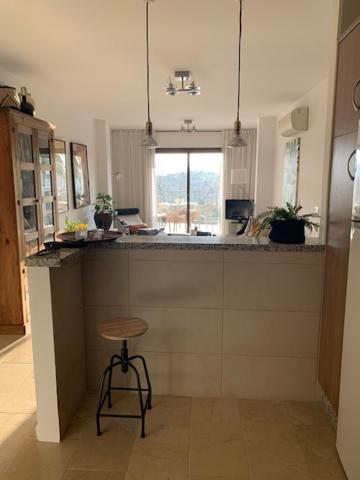 Apartment with Mountain View photo 3