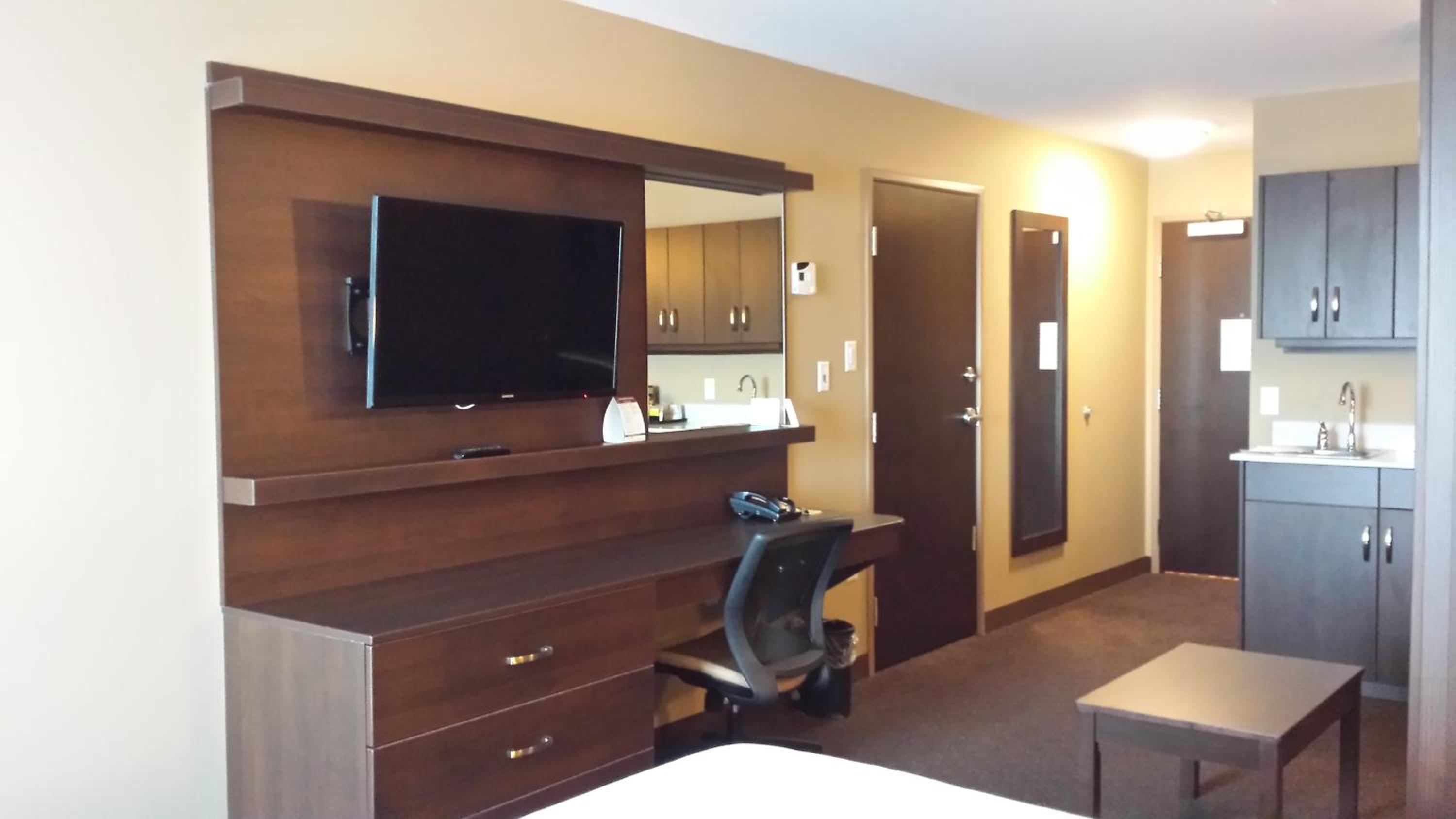 Studio Suite with Two Queen Beds - Non-Smoking