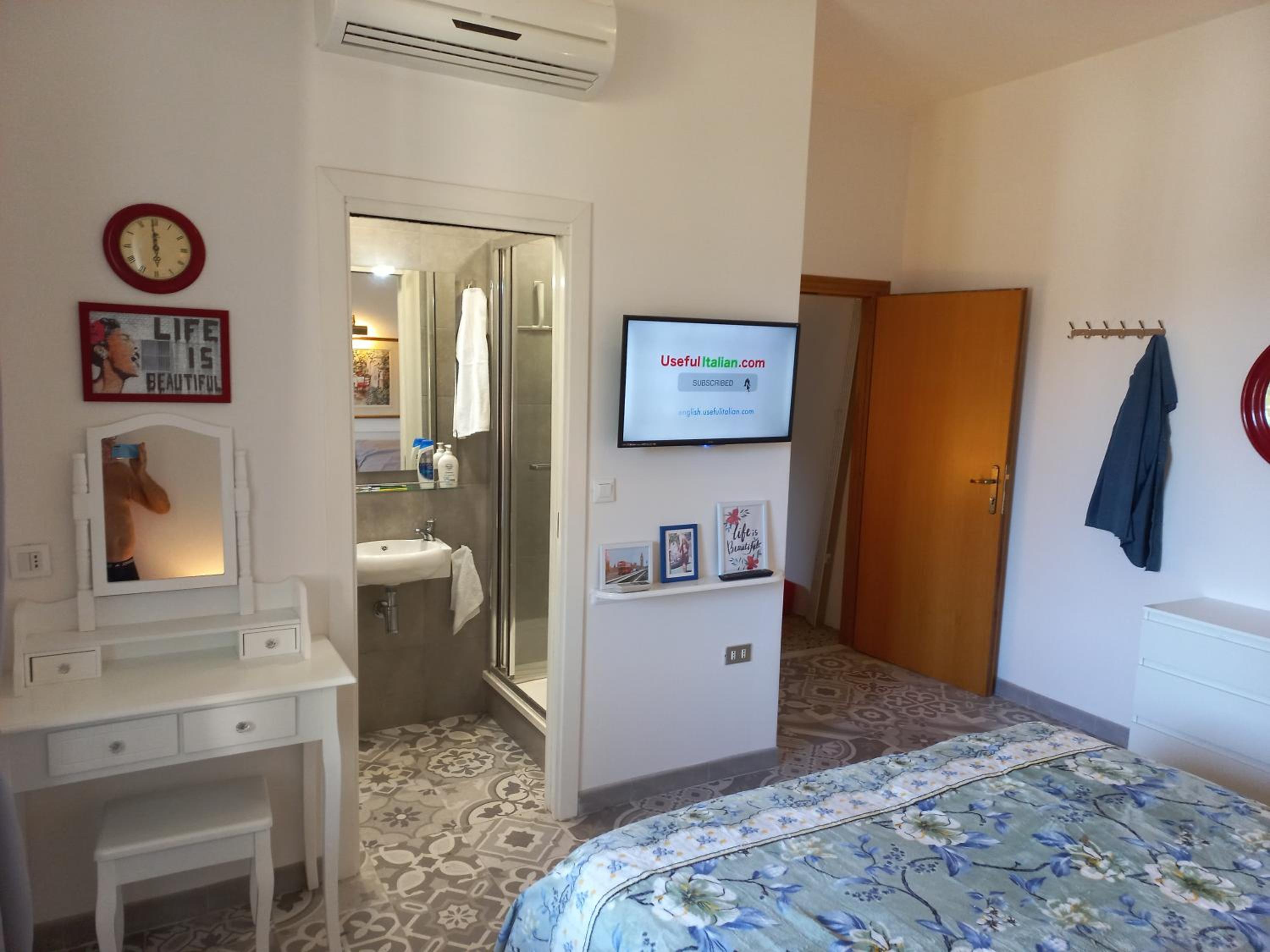King Room with Pool View photo 2