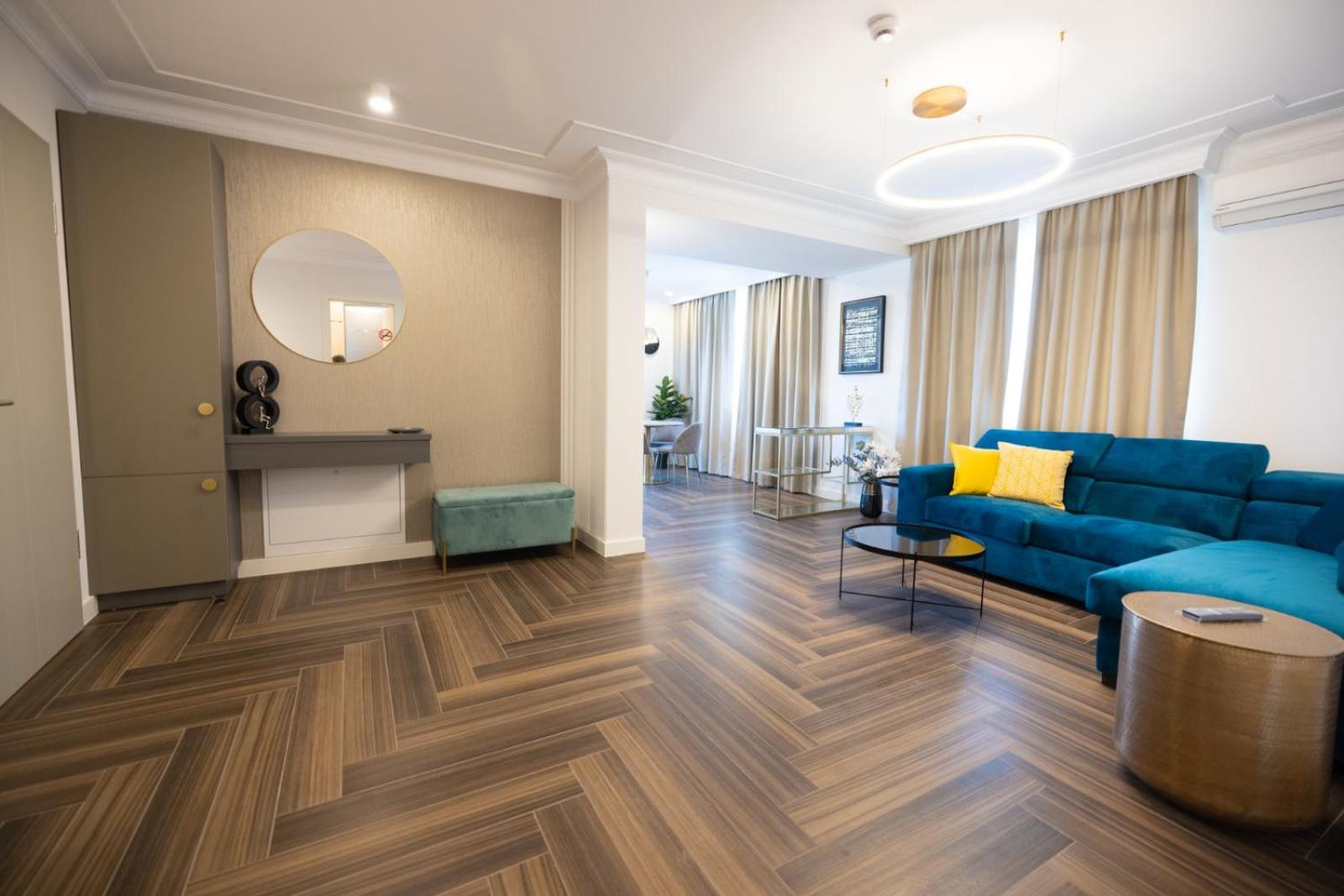 One-Bedroom Apartment - Photo 9