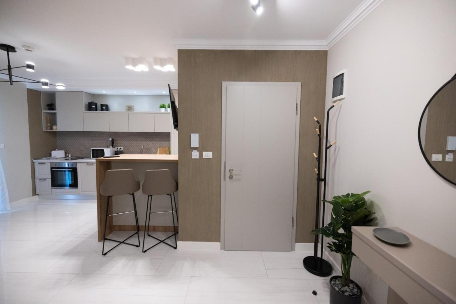 One-Bedroom Apartment - Photo 19