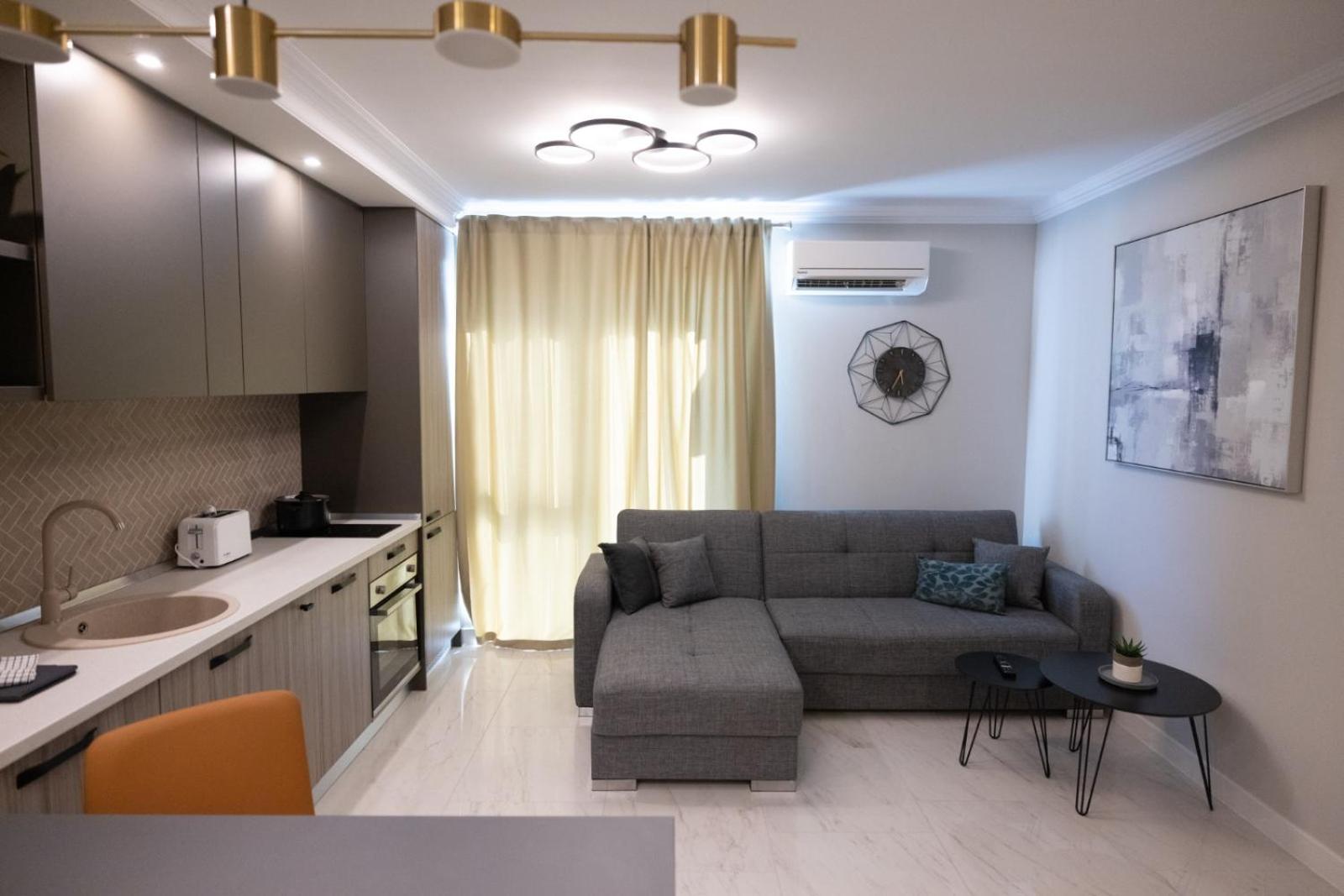 One-Bedroom Apartment - Photo 16