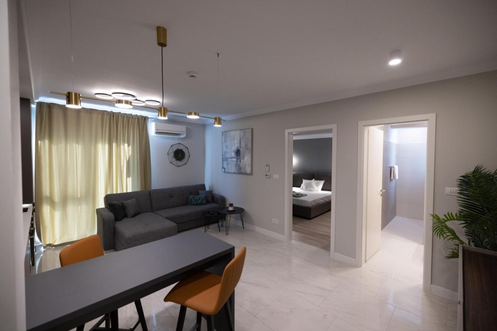 One-Bedroom Apartment - Photo 13