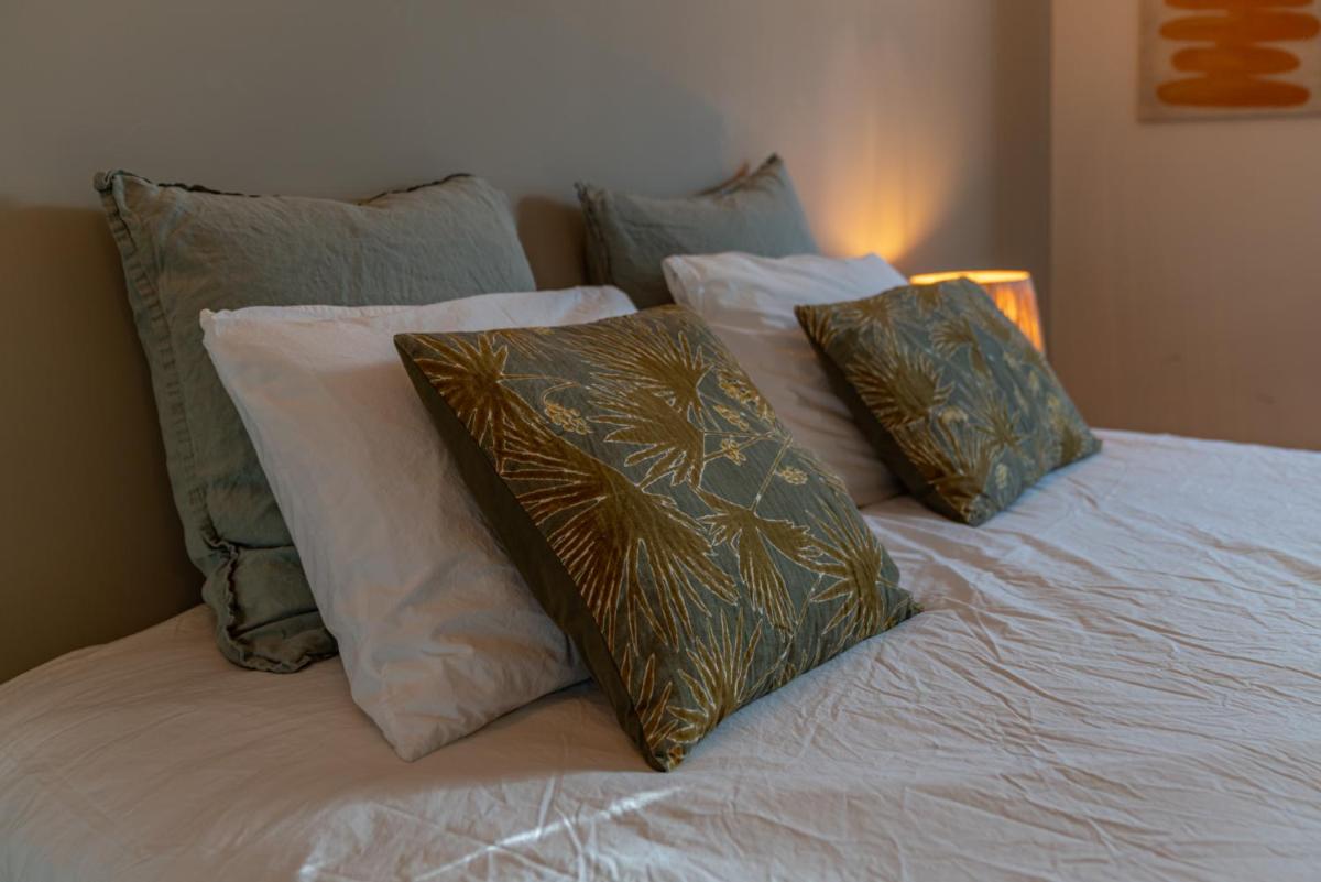 Superior King Suite - Photo 39