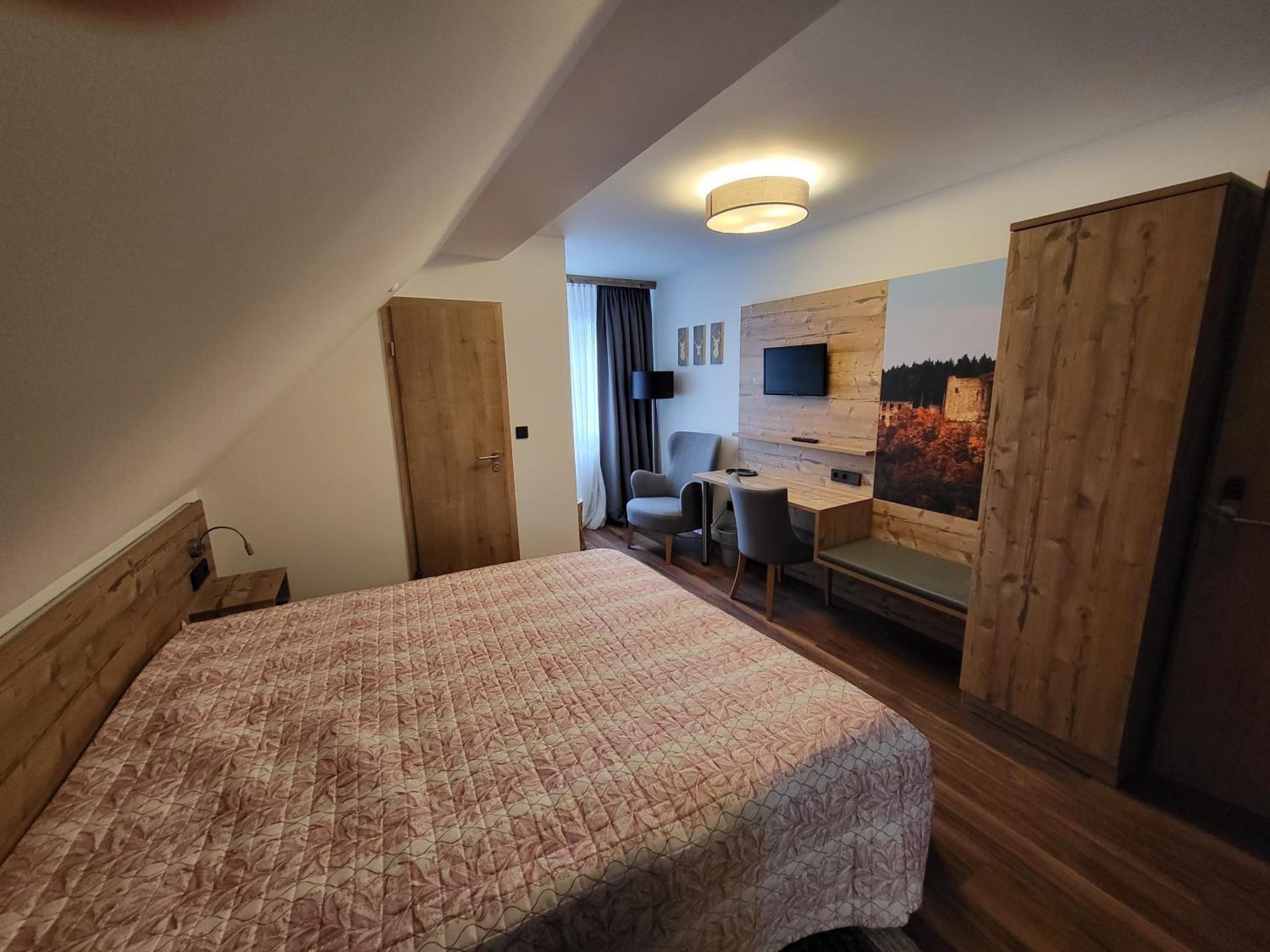 Double Room with Private Bathroom photo 1