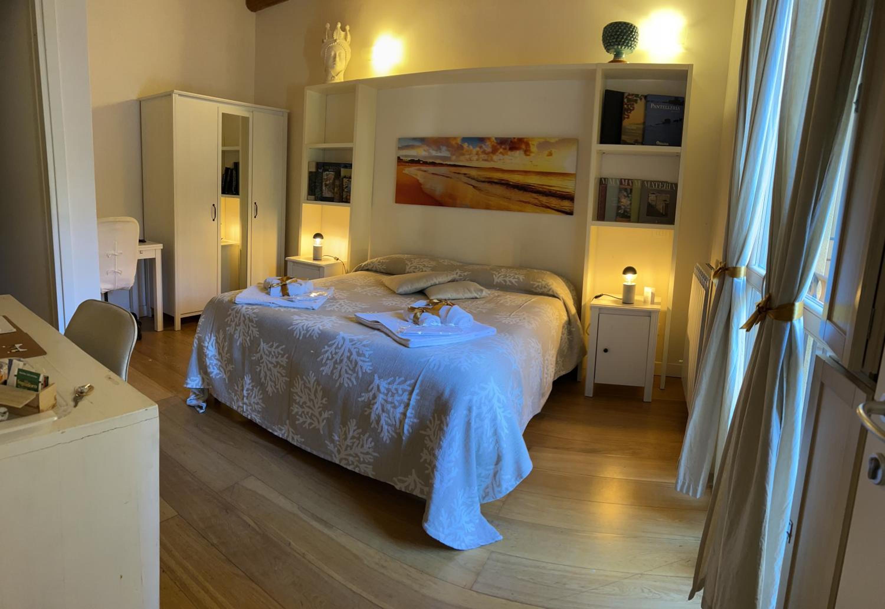 Double or Twin Room photo 3