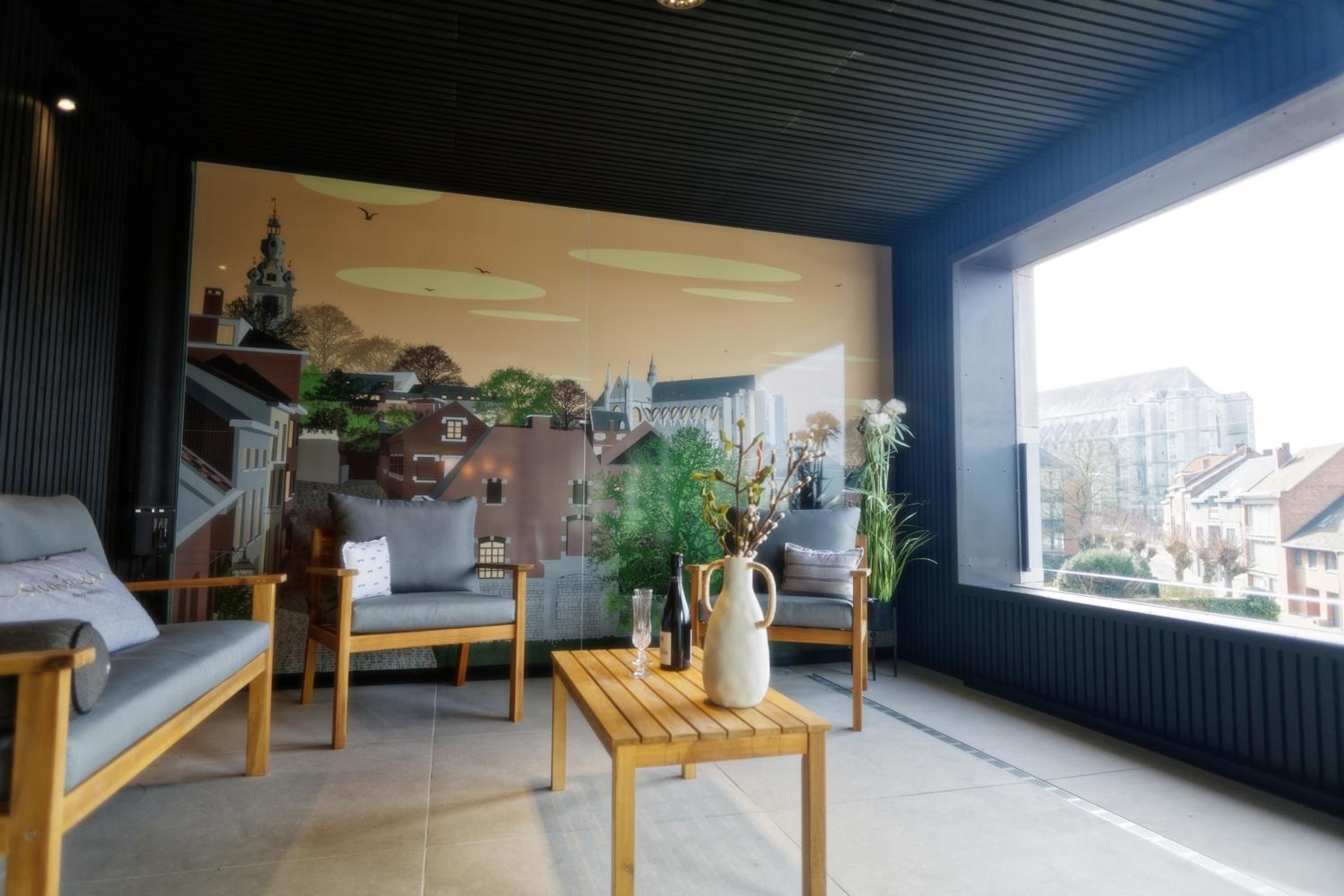 Apartment with Terrace photo 2