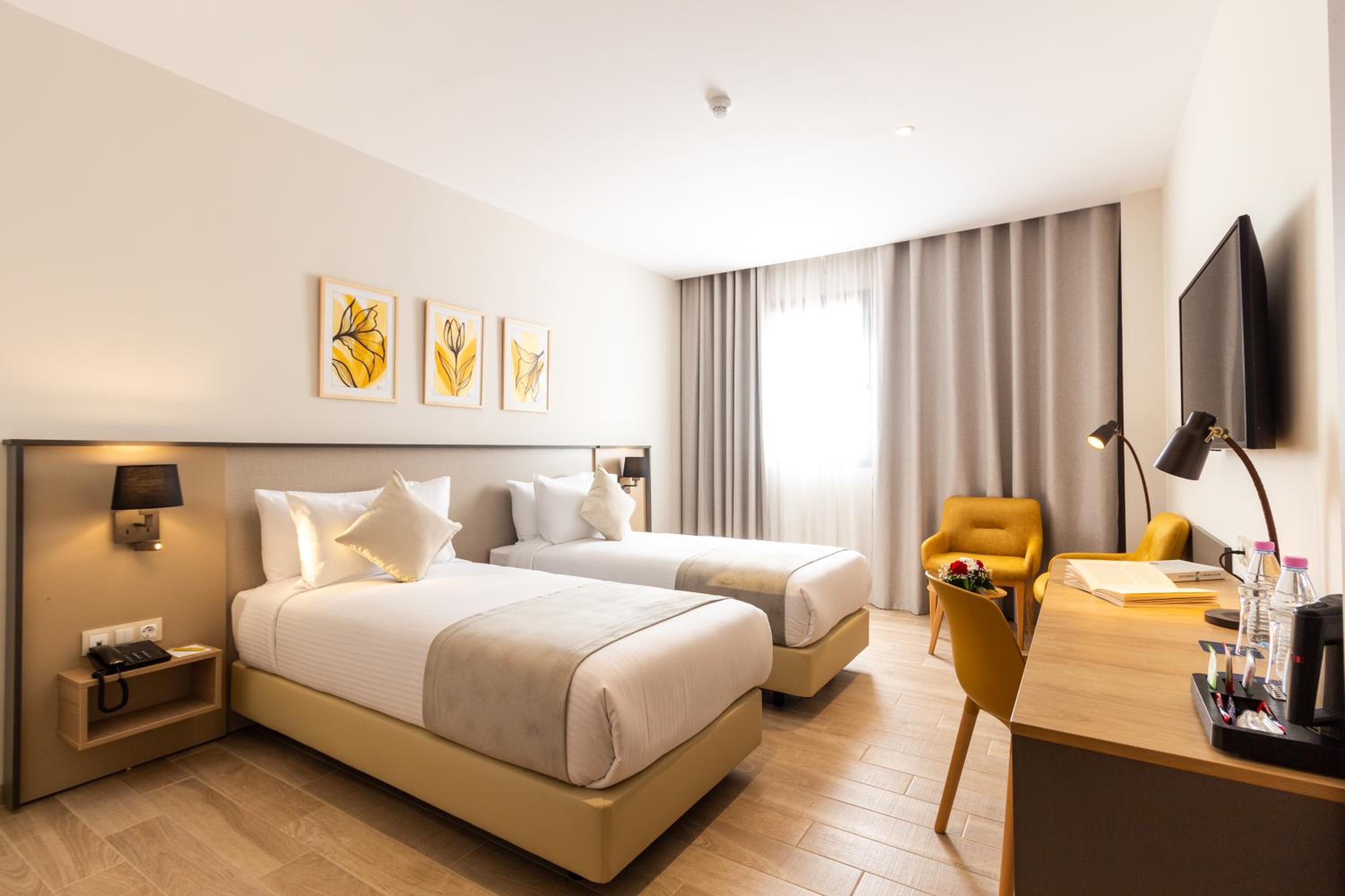 Double or Twin Room photo 3