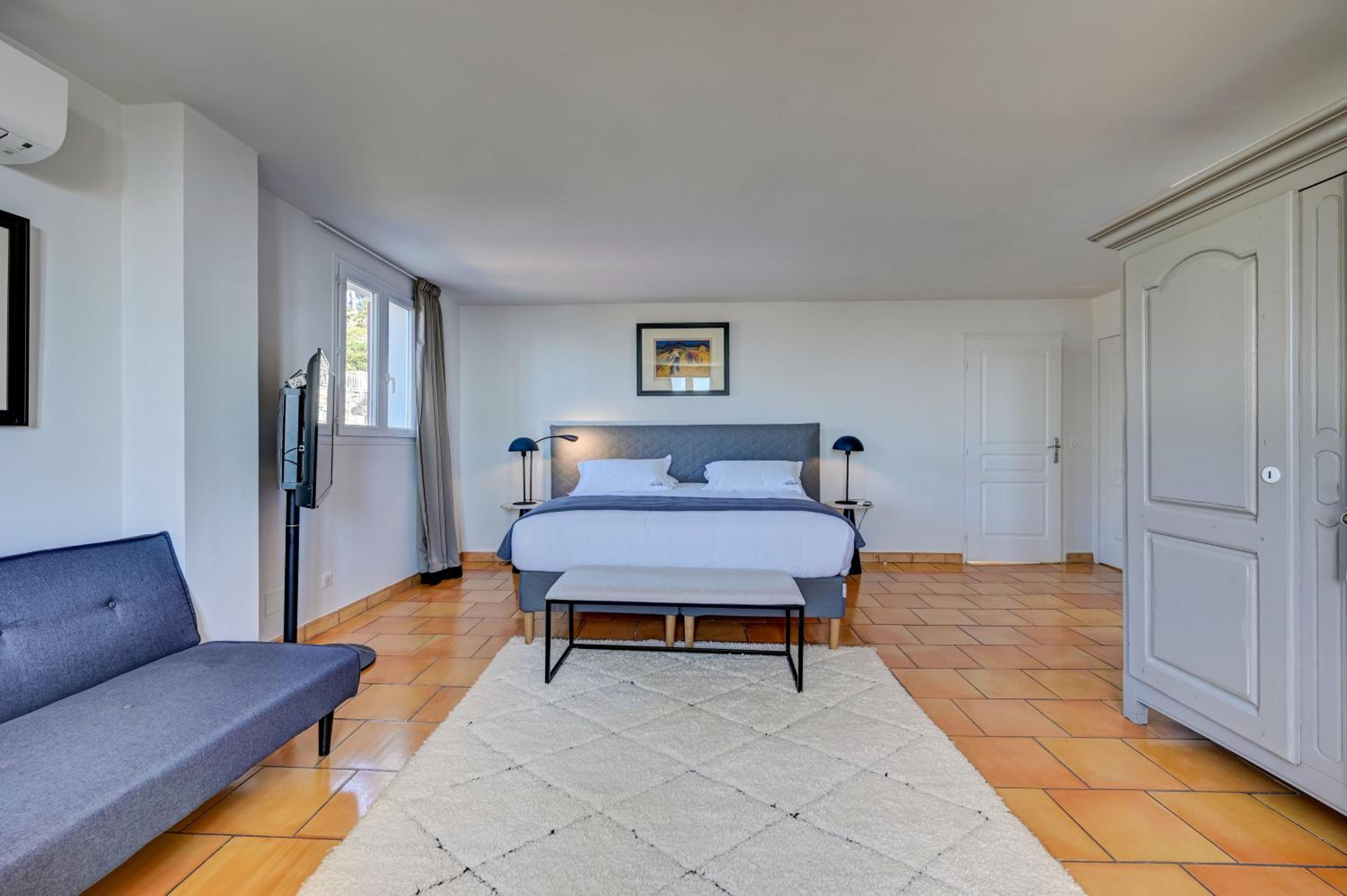 Suite with Pool View photo 2