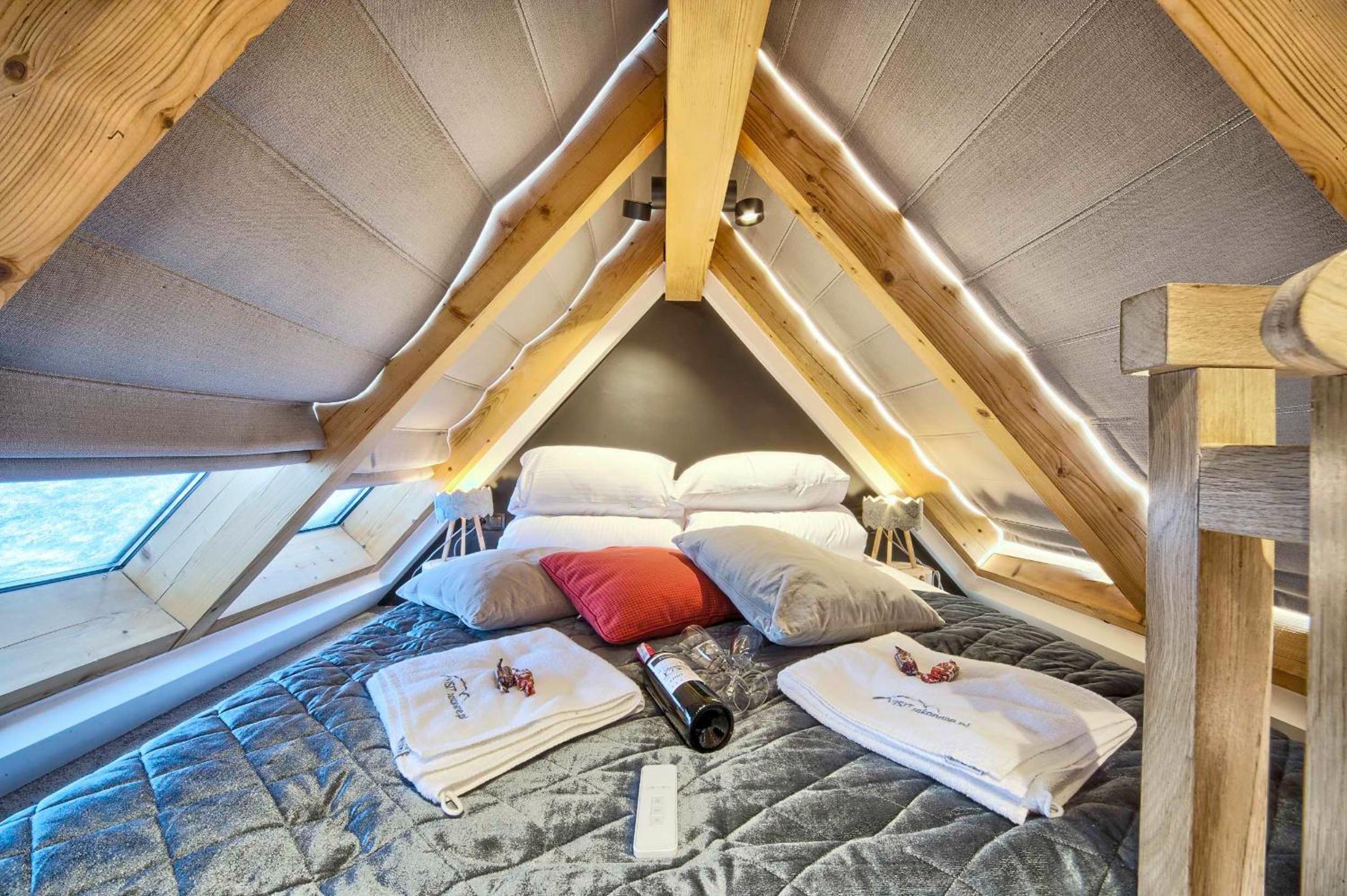 One-Bedroom Apartment - Photo 6