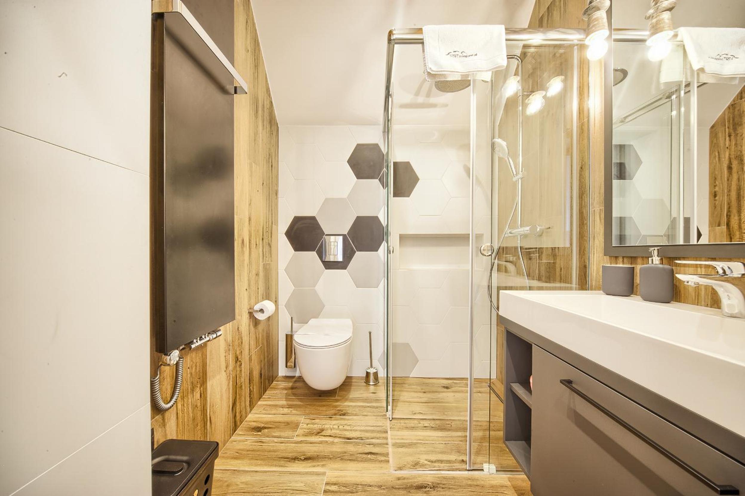 One-Bedroom Apartment - Photo 9