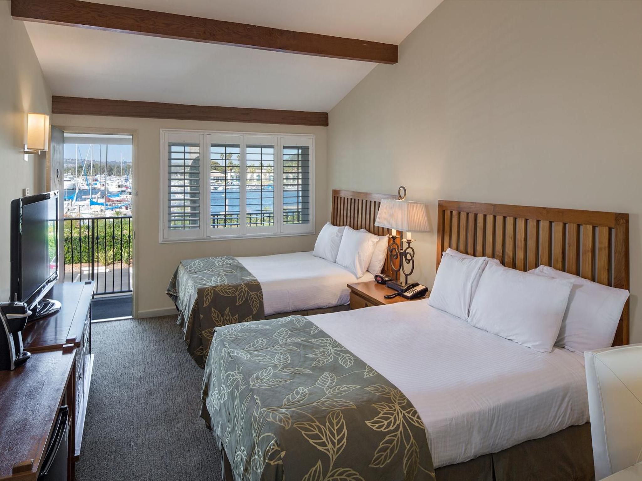 Standard Room, 2 Queen Beds, Marina View - Photo 4