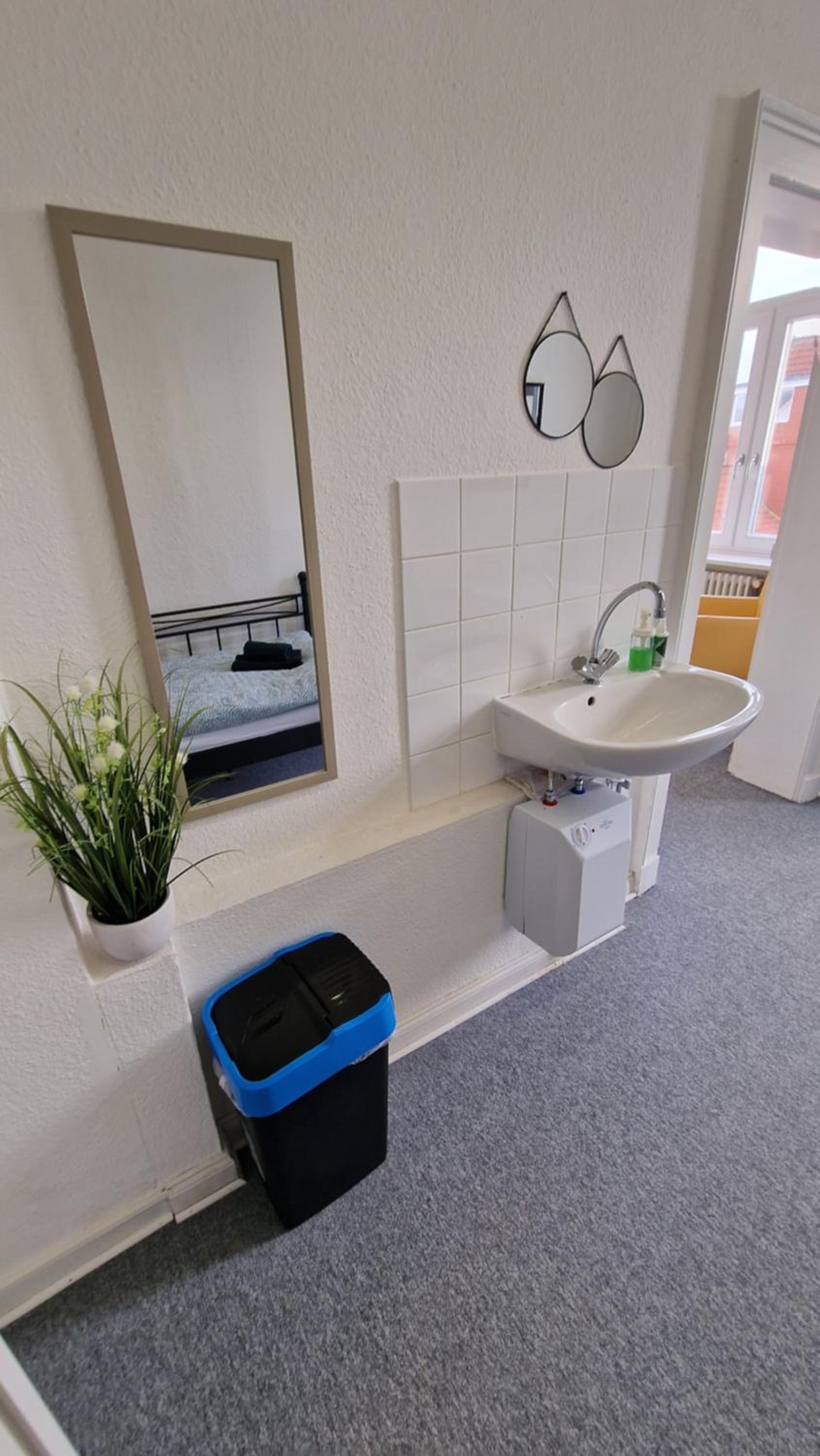 Triple Room with Shared Bathroom photo 2