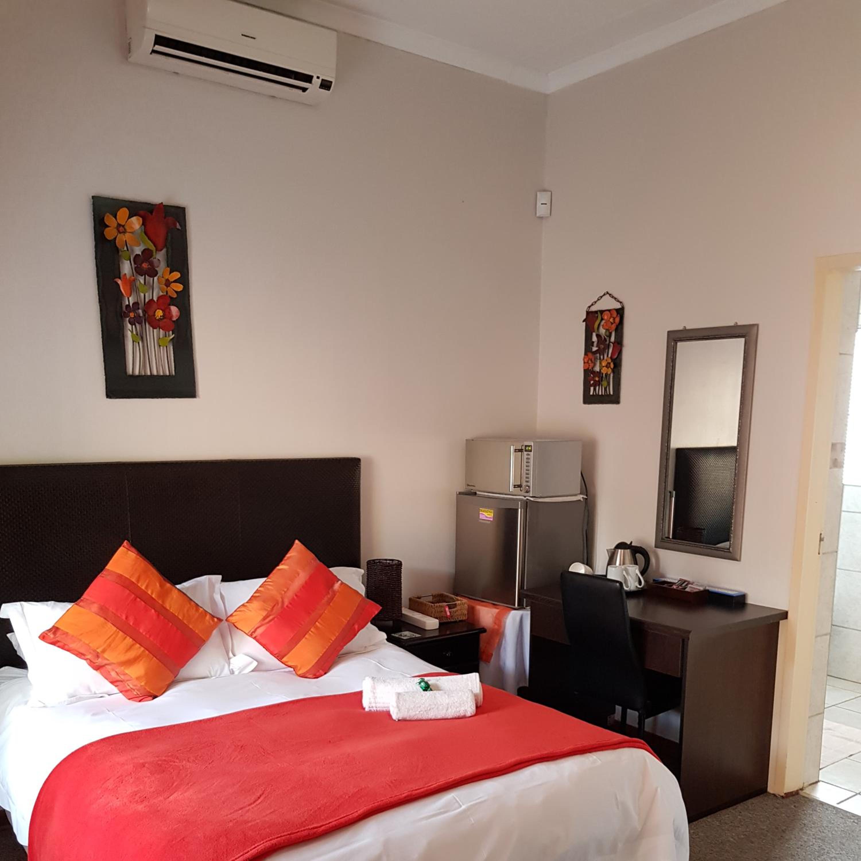 Standard Double Room - Photo 1