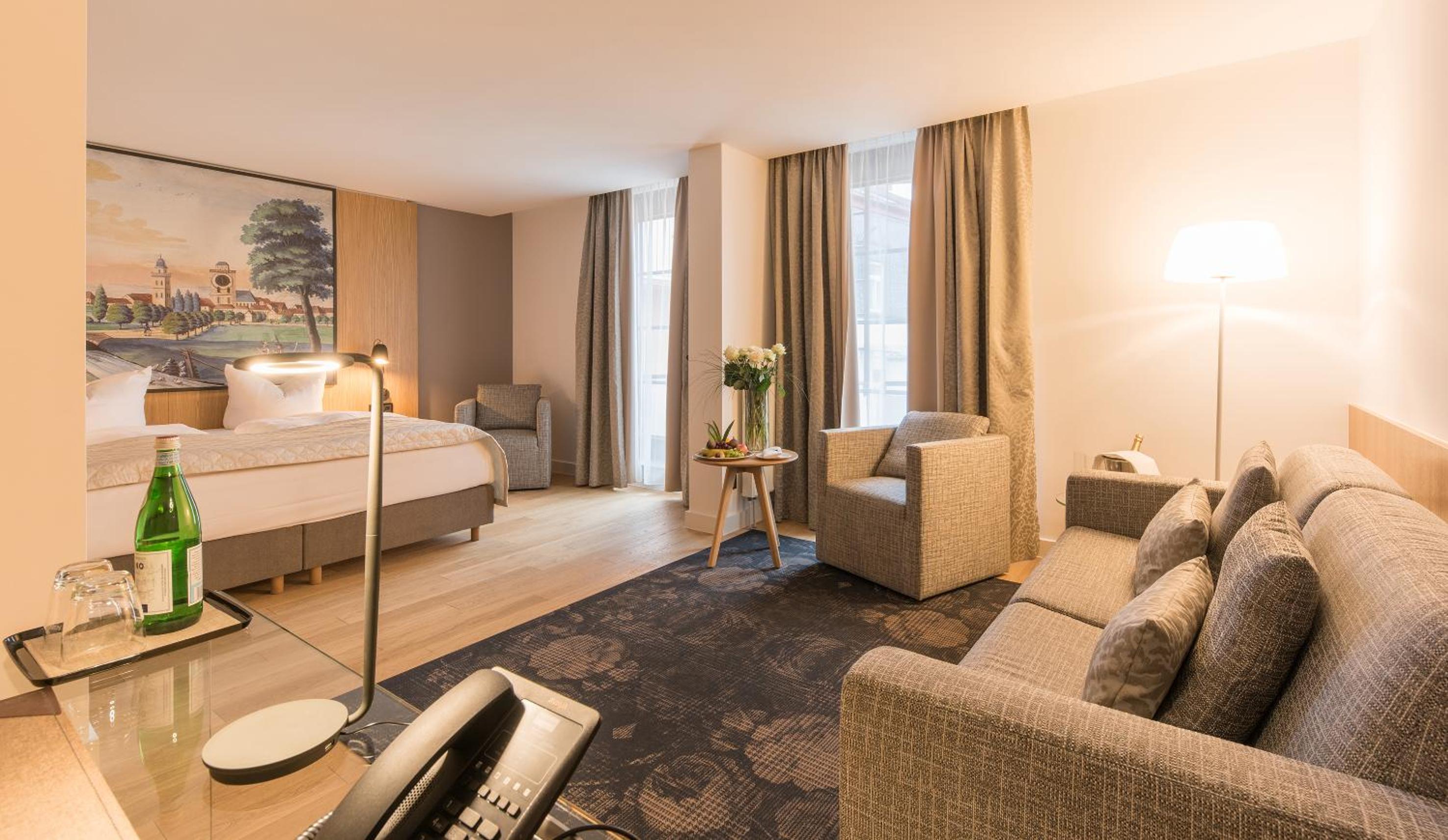 Suite - Photo 2