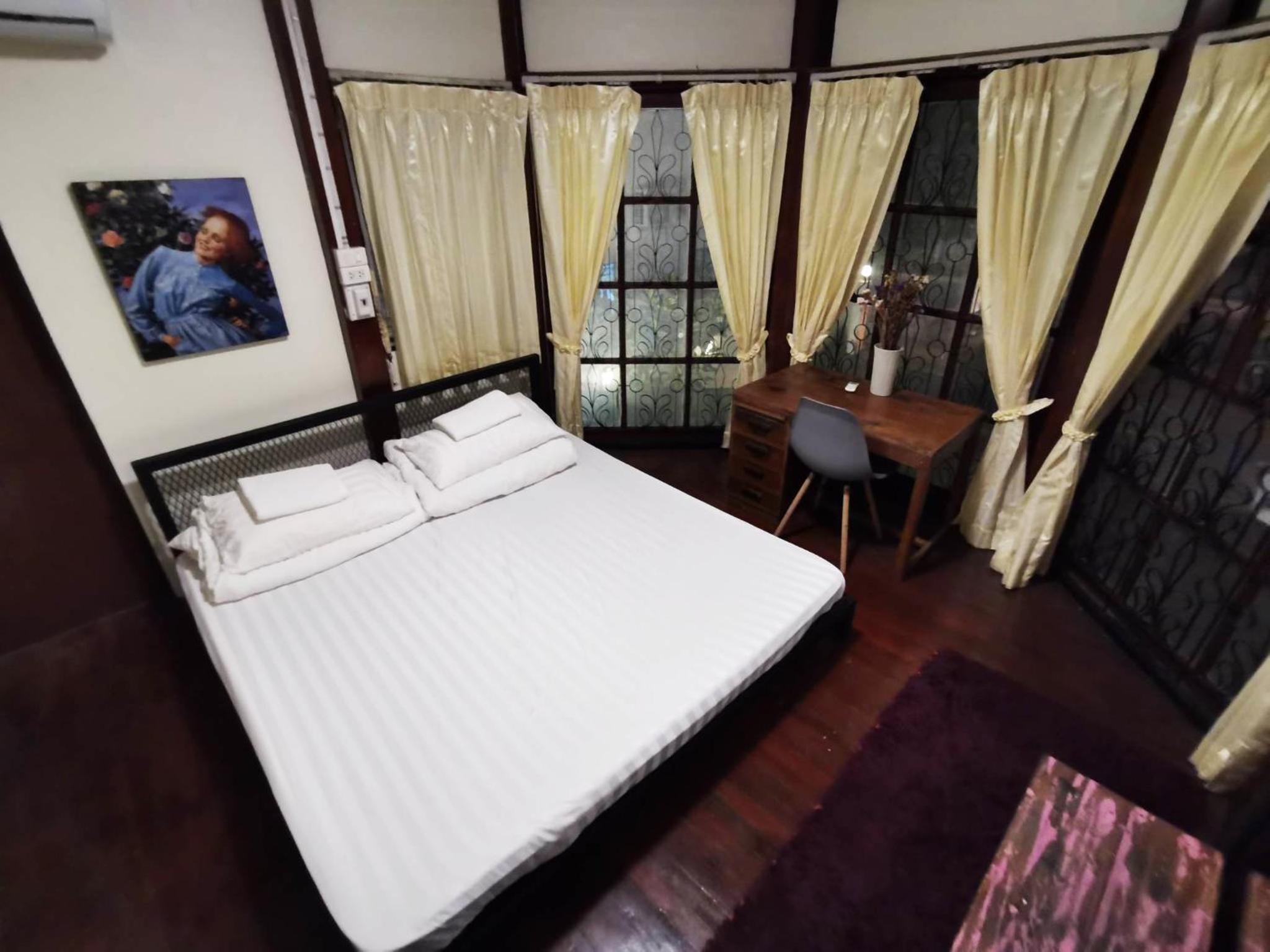 Deluxe Room (2 Adults + 1 Child) photo 2