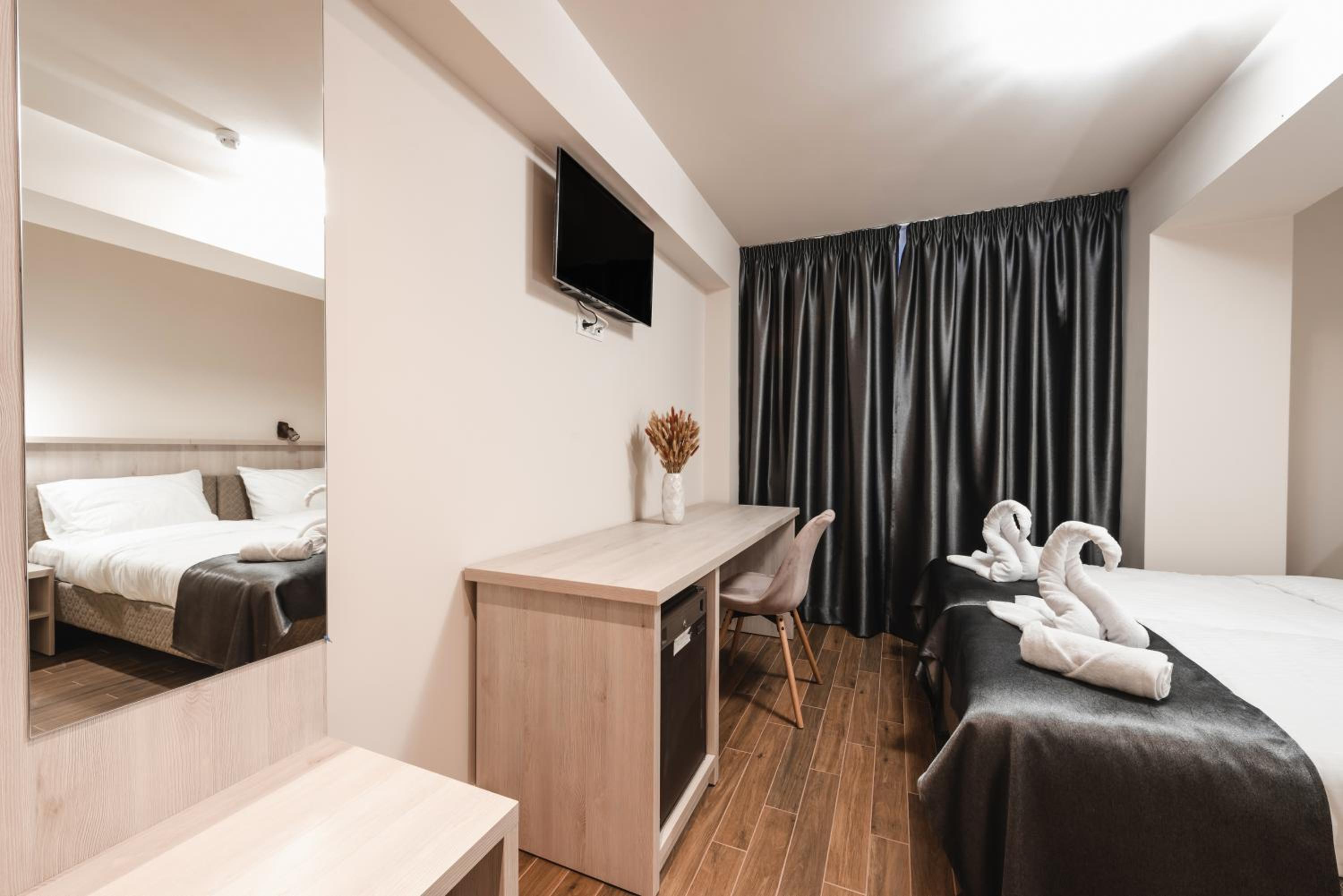 Small Twin Room photo 2