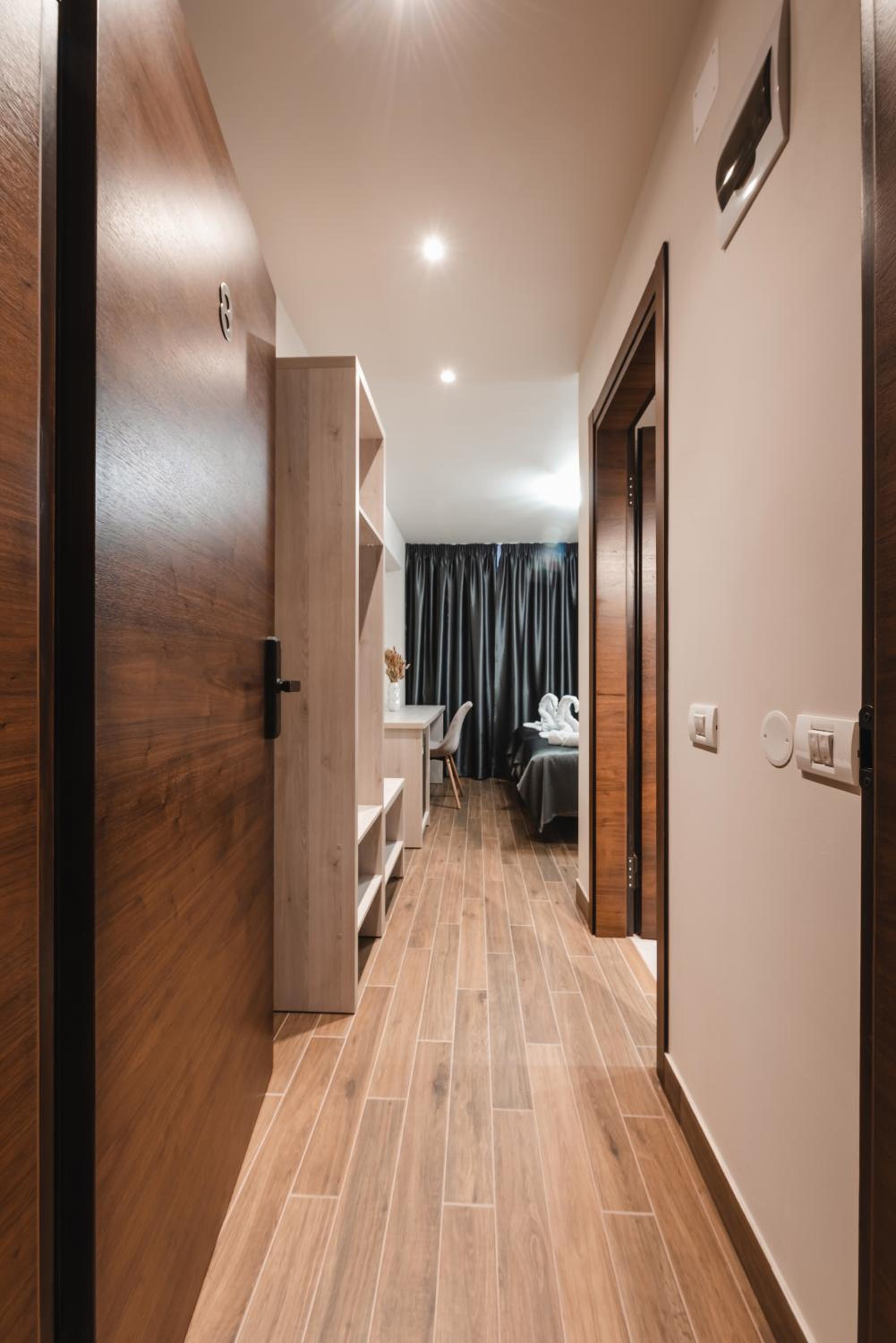 Small Twin Room photo 1