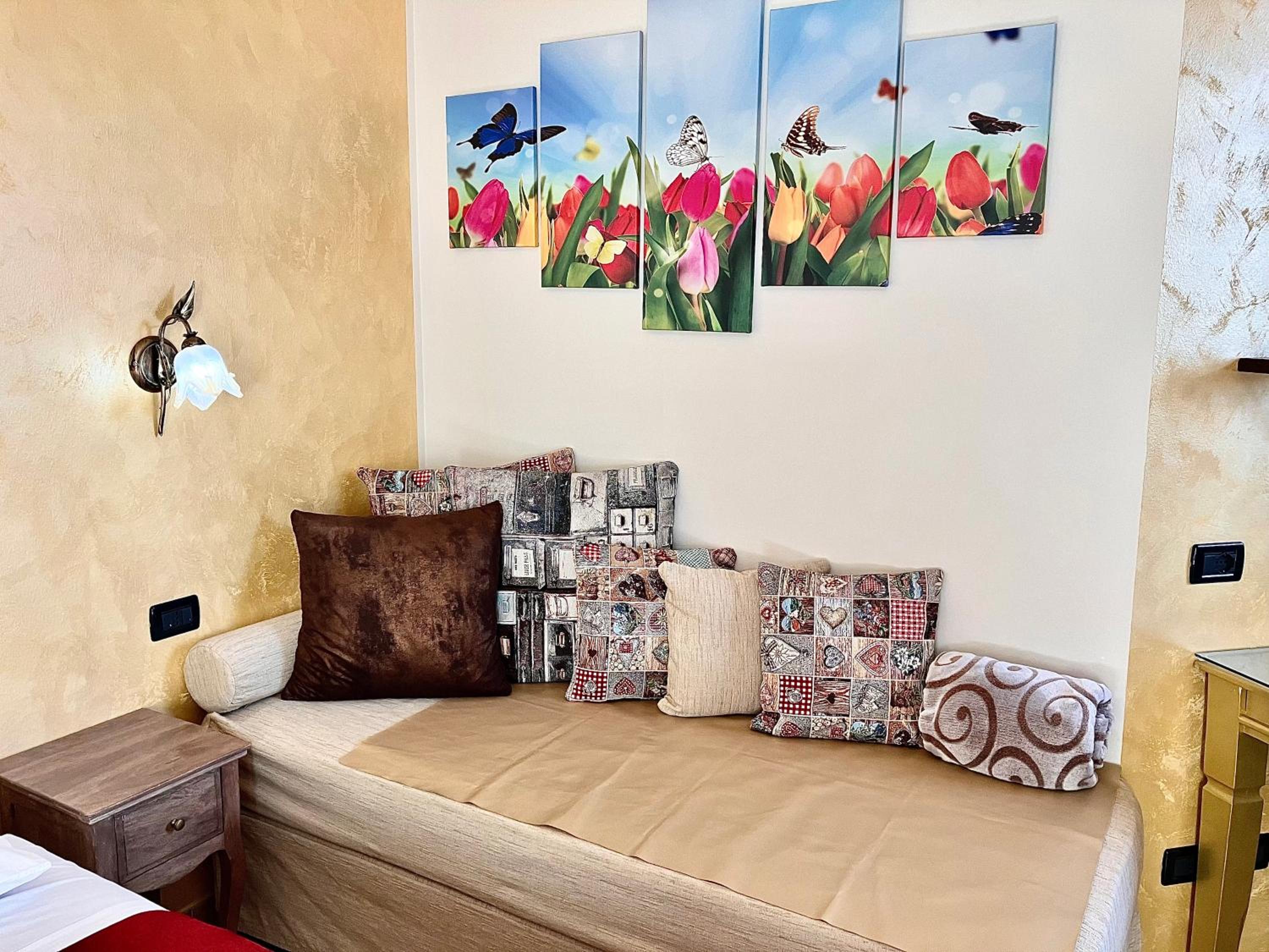 Deluxe Double or Twin Room with Balcony - Photo 47