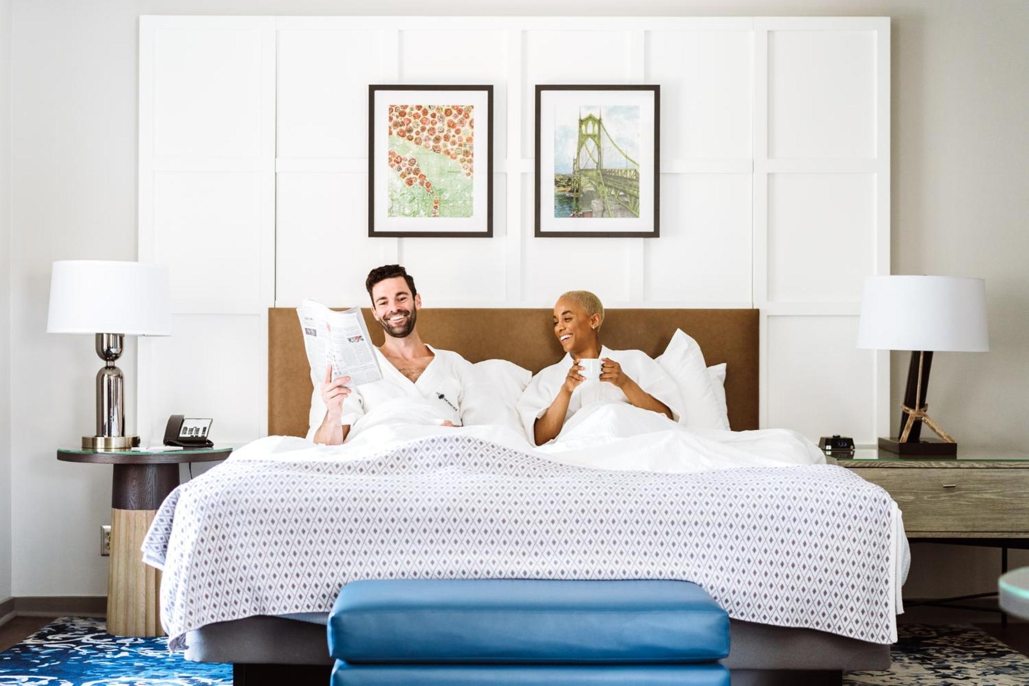 Queen Guestroom - Photo 6