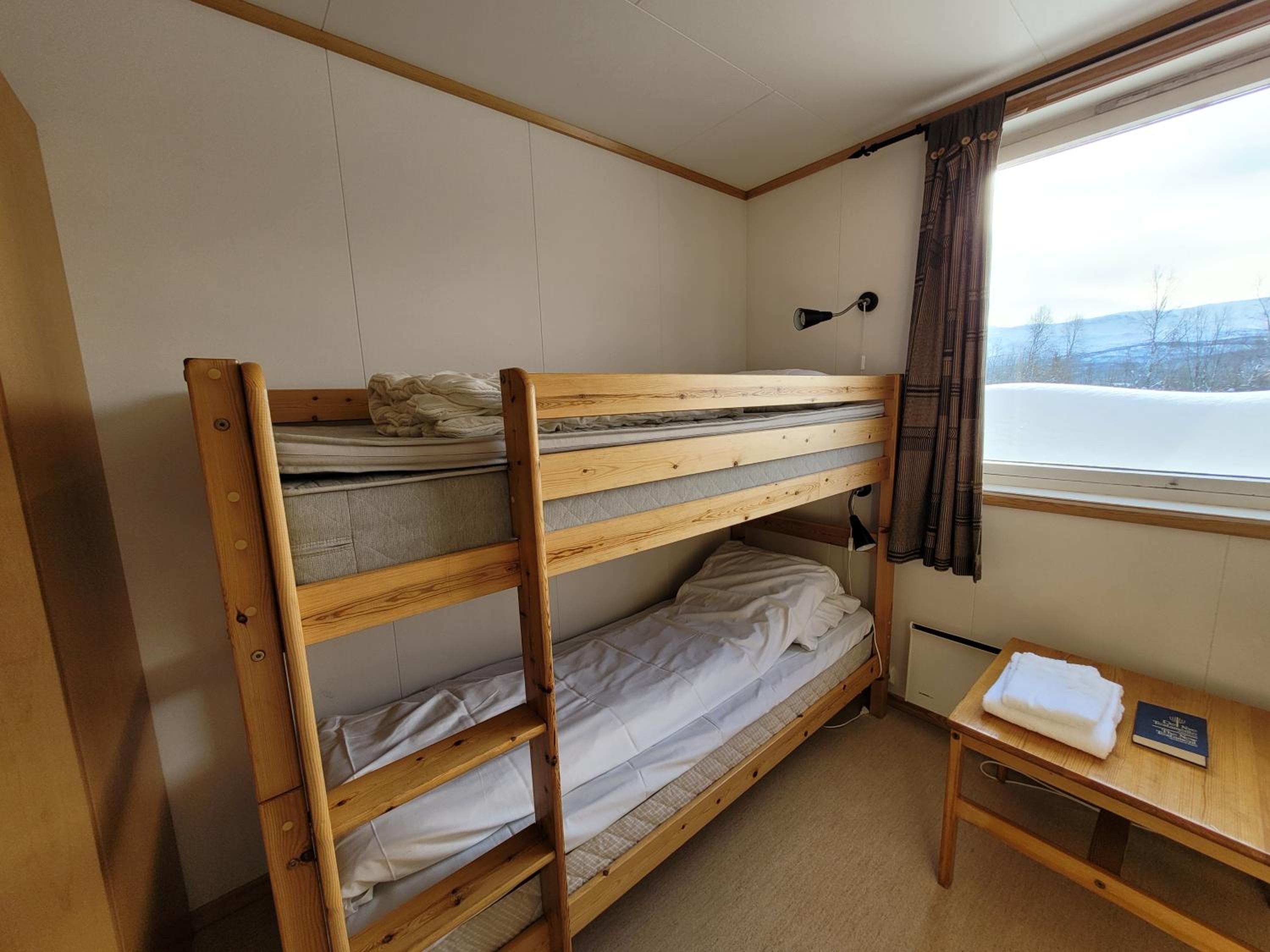 Quadruple Room with Bathroom - Photo 2
