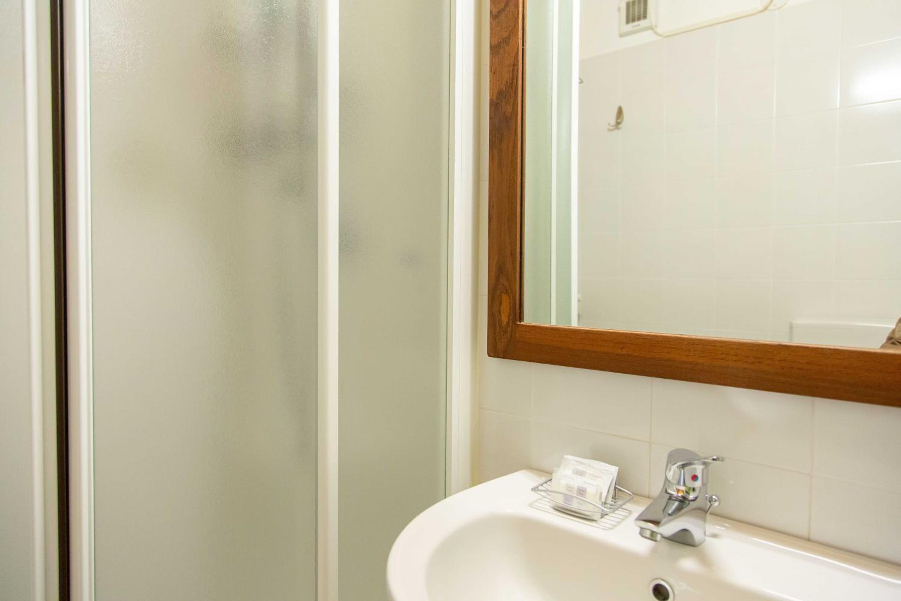 Superior Double Room - Photo 10