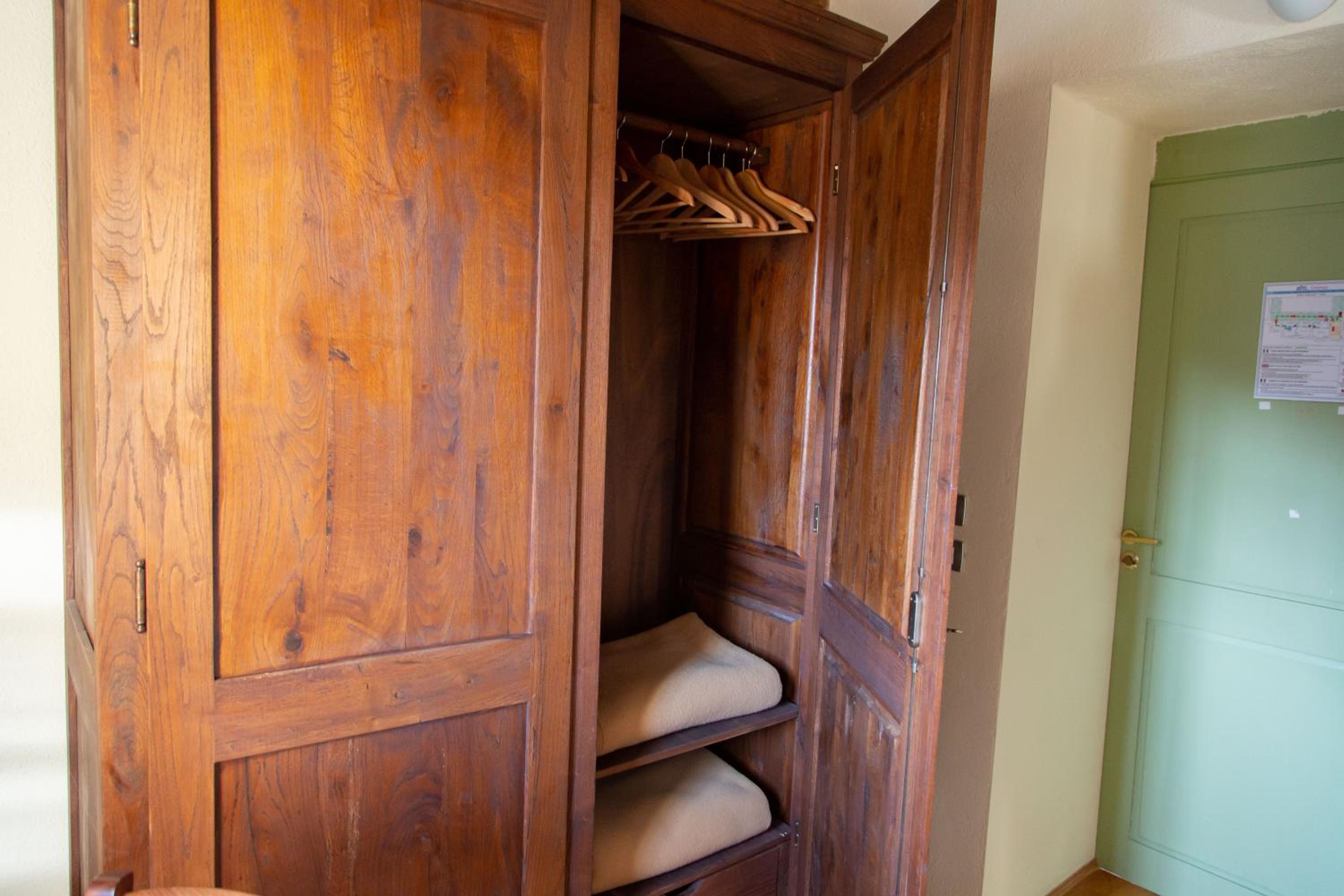 Double Room - Photo 2