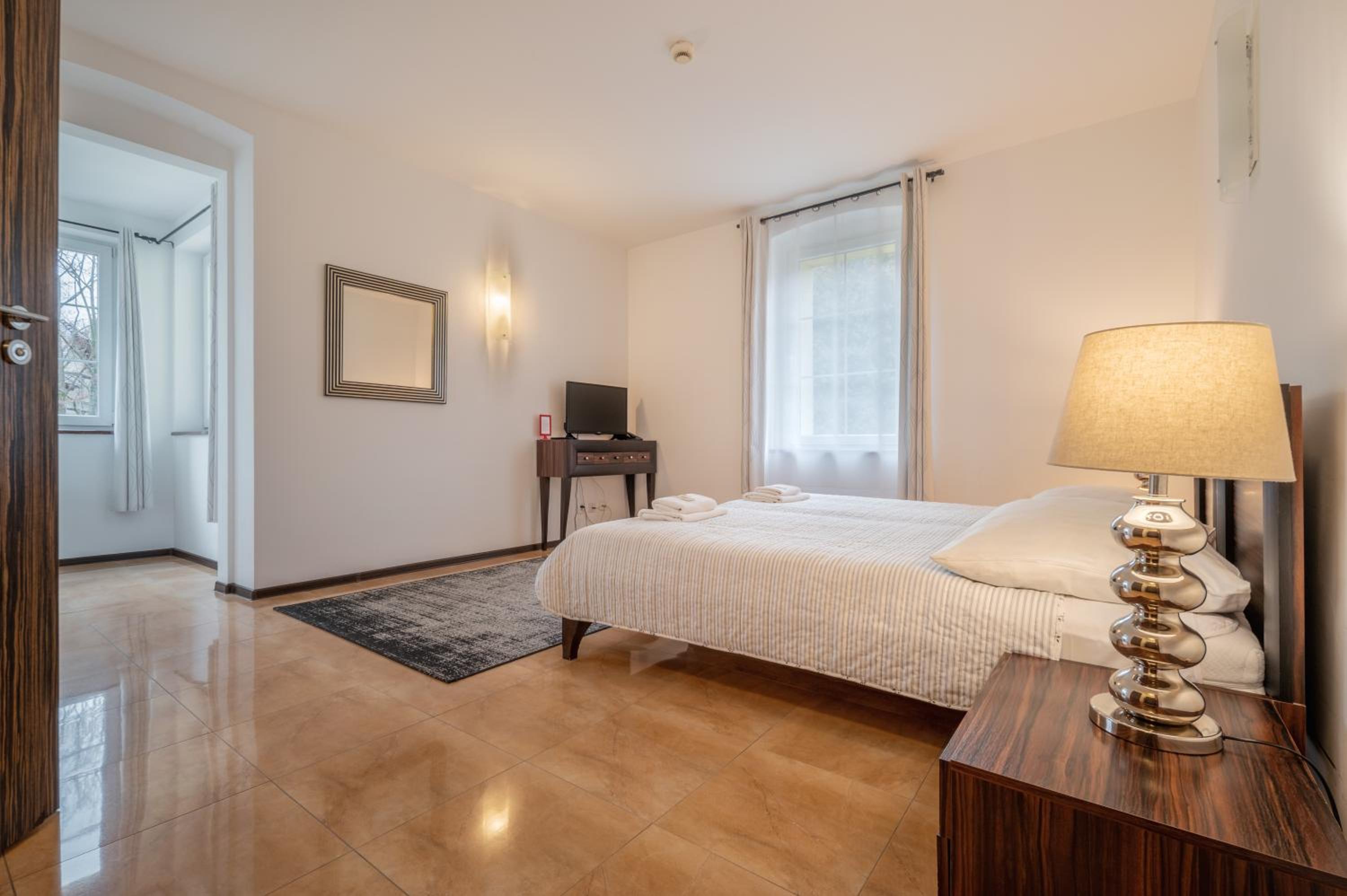 Double or Twin Room - Photo 4