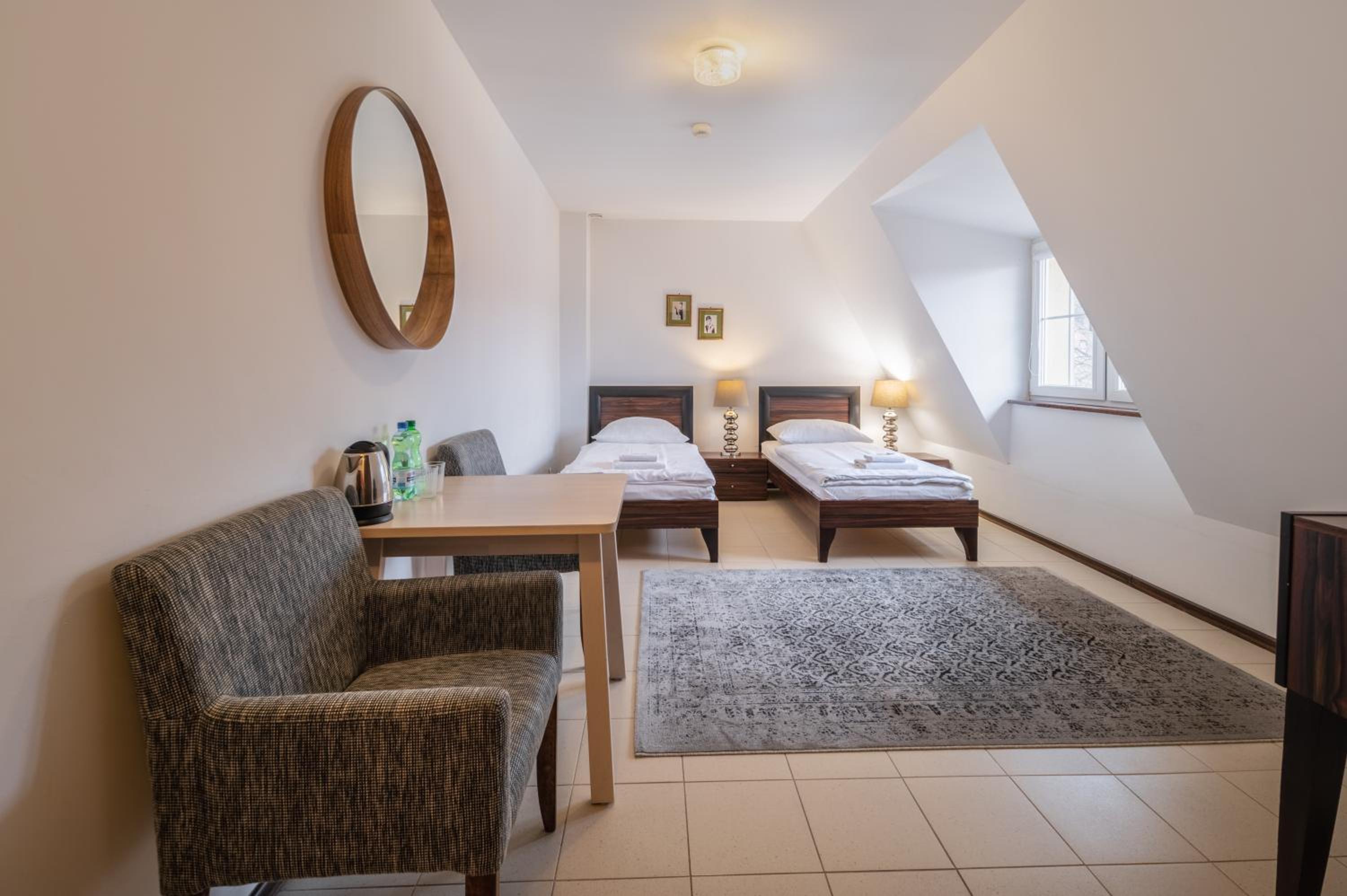 Double or Twin Room - Photo 3