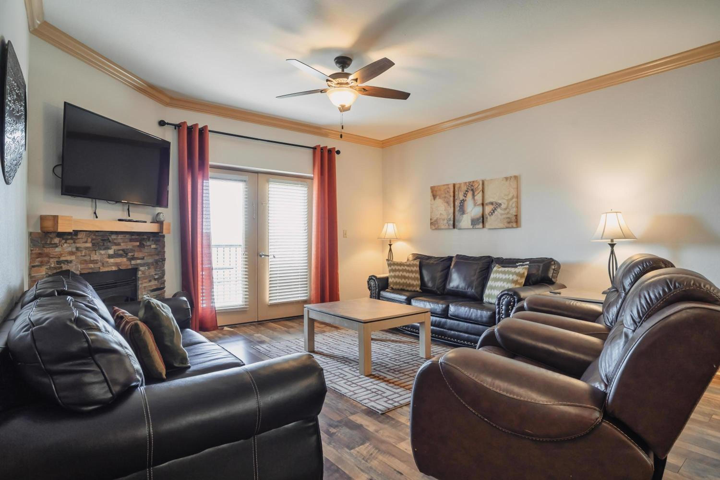 Three-Bedroom Condo - Photo 15