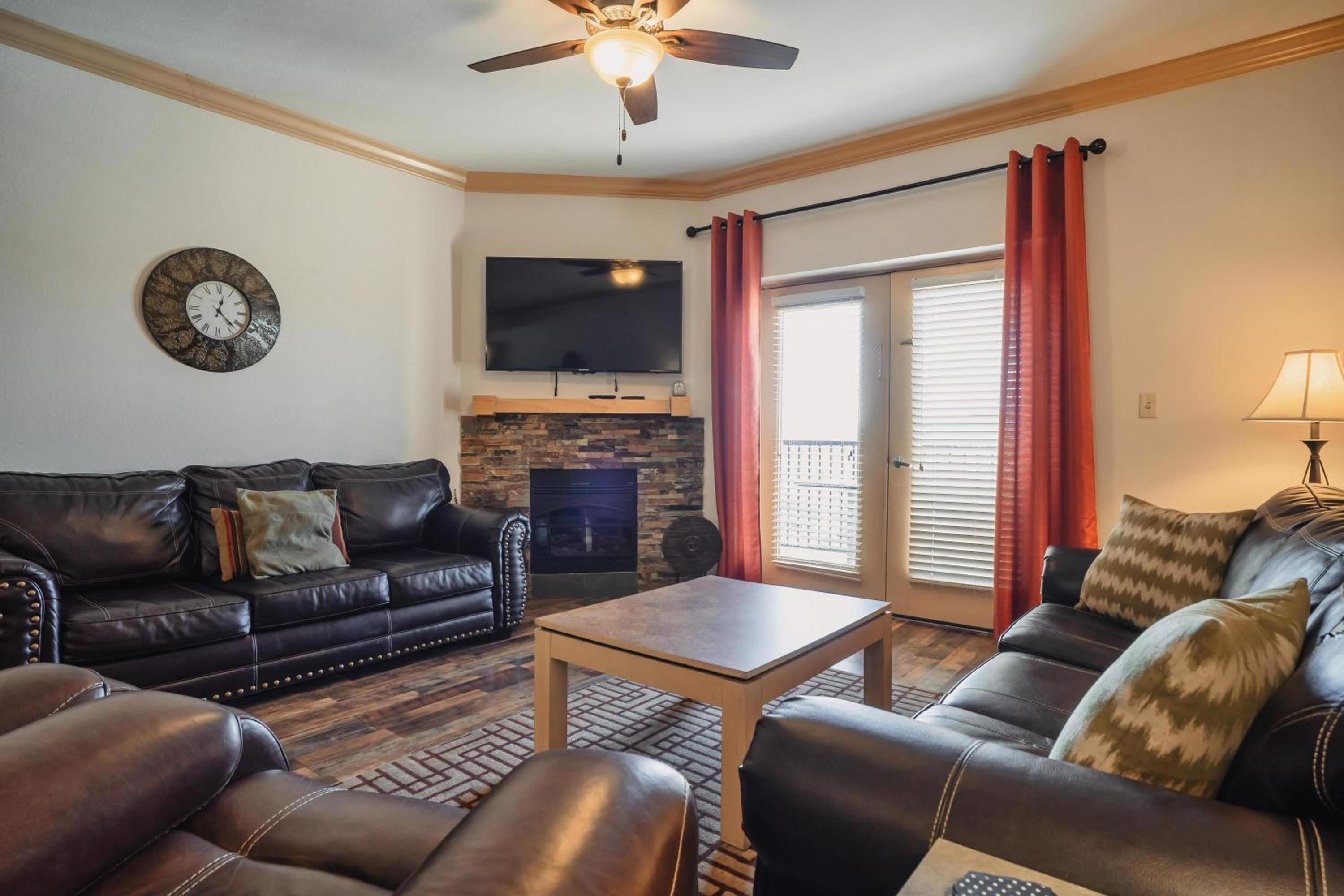 Three-Bedroom Condo - Photo 14