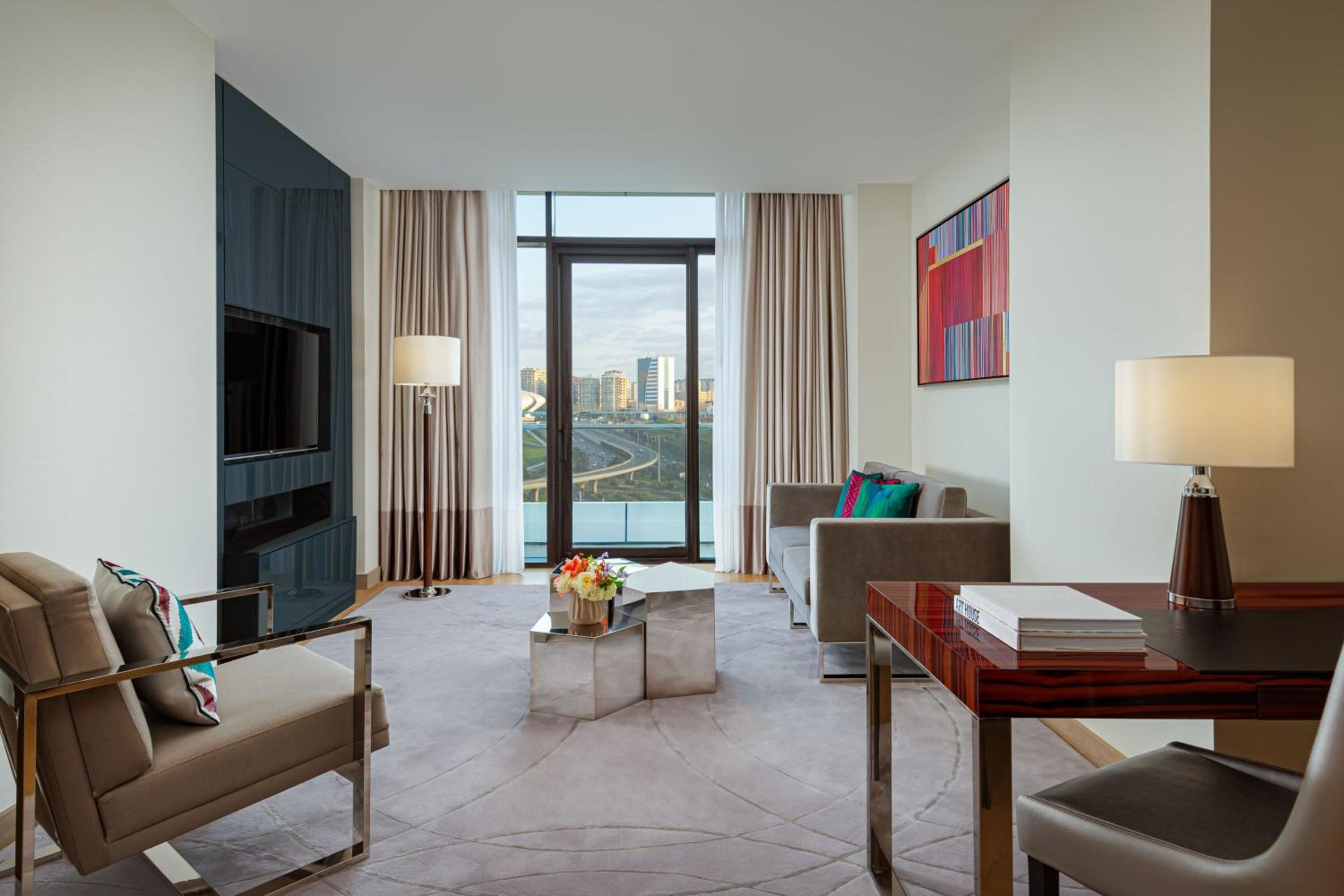 Junior King Suite - Photo 5