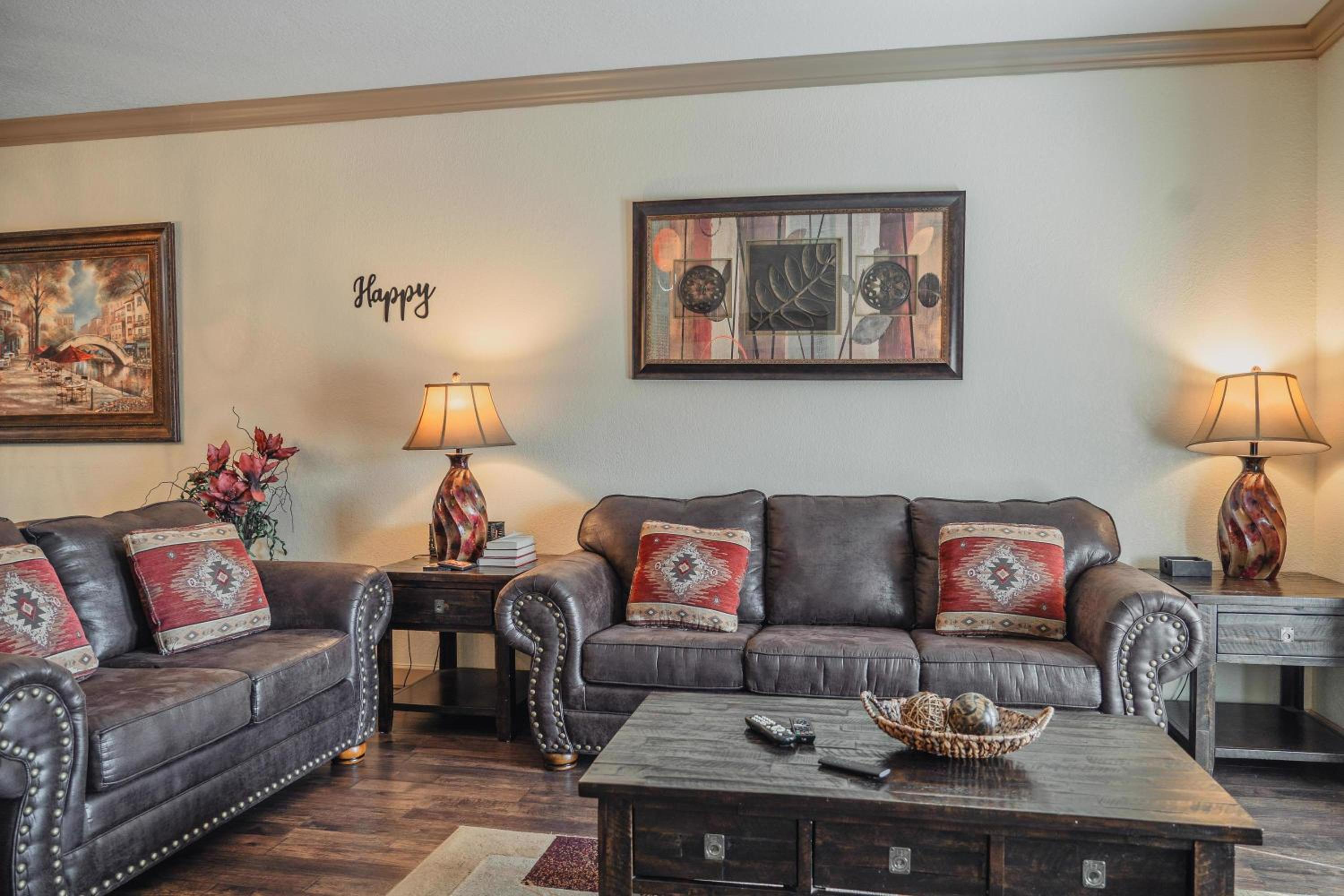 Three-Bedroom Condo - Photo 15