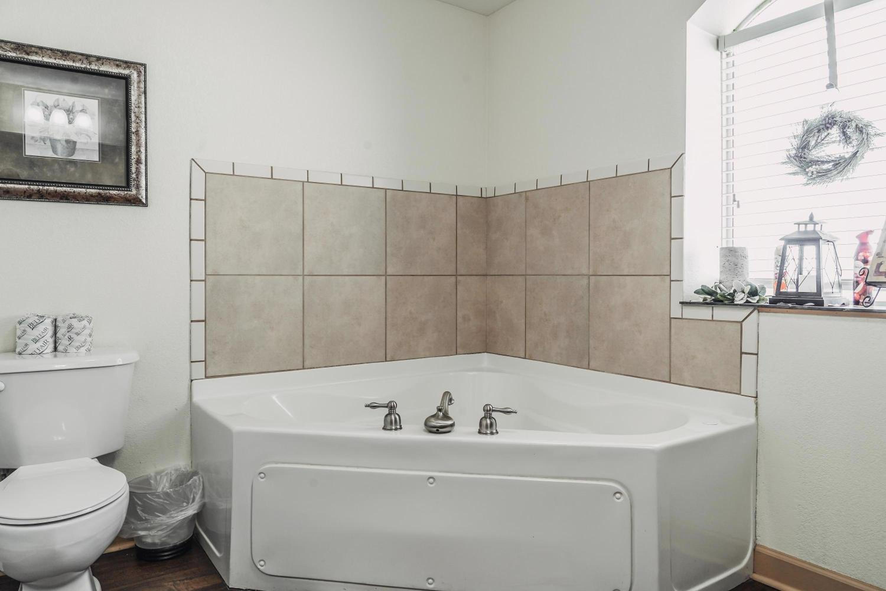 Three-Bedroom Condo - Photo 18
