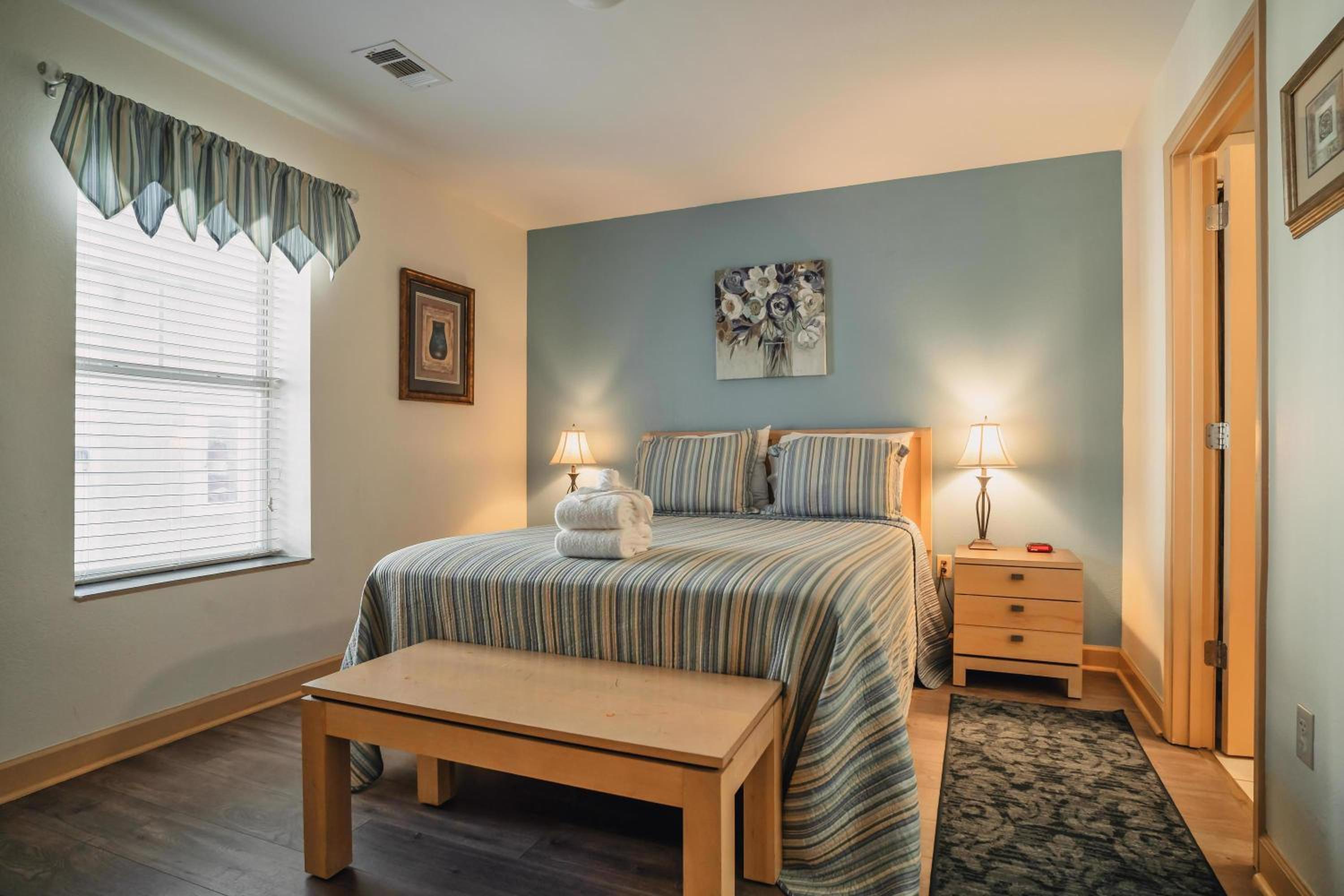 Two-Bedroom Condo - Photo 17